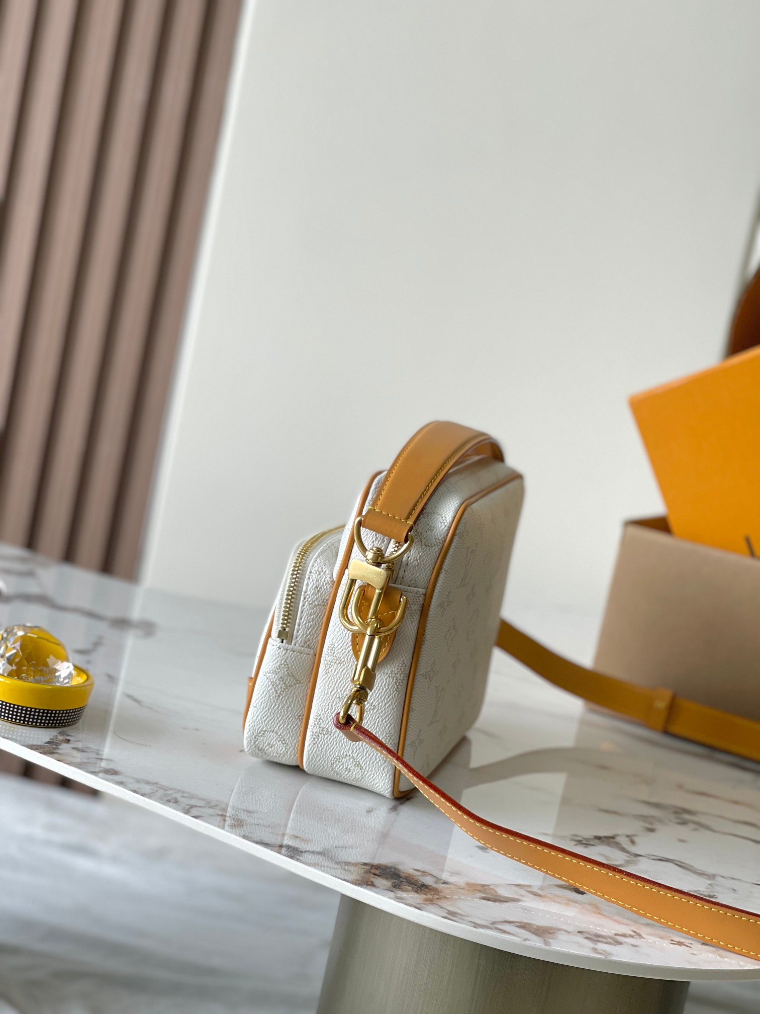 Louis Vuitton M14682 Nil