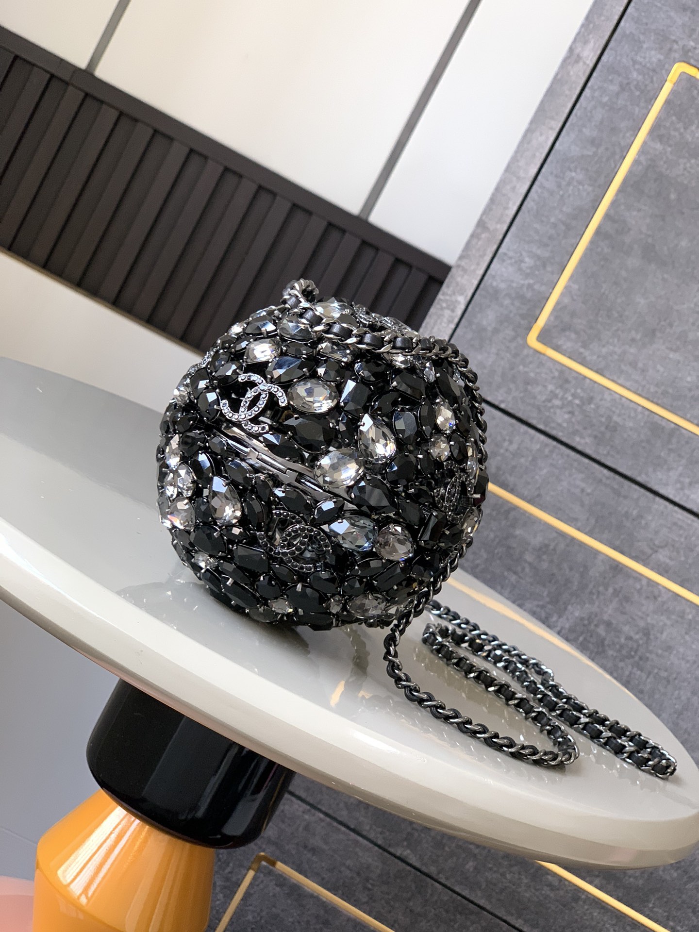 chanel diamond ball Bag