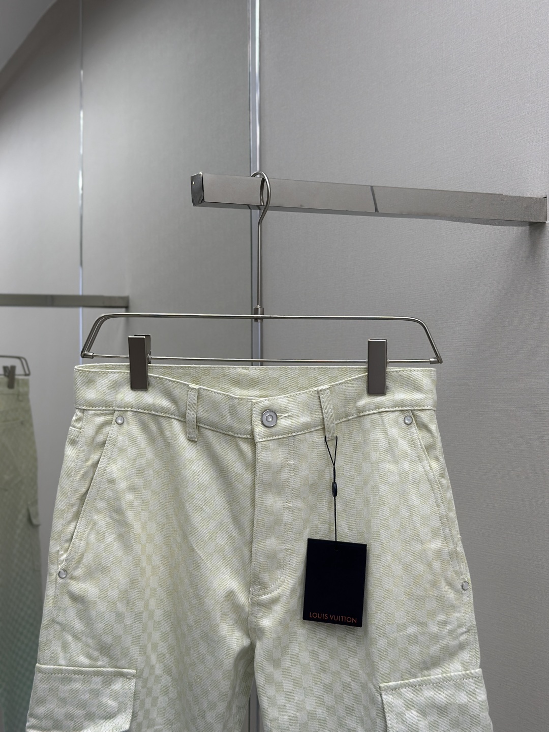 Louis Vuitton 25 Early Spring Collection