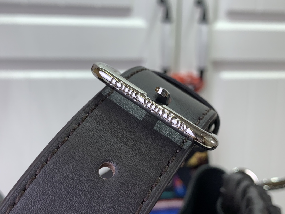 【【MURIA handbag】 M55801 black (hollow)