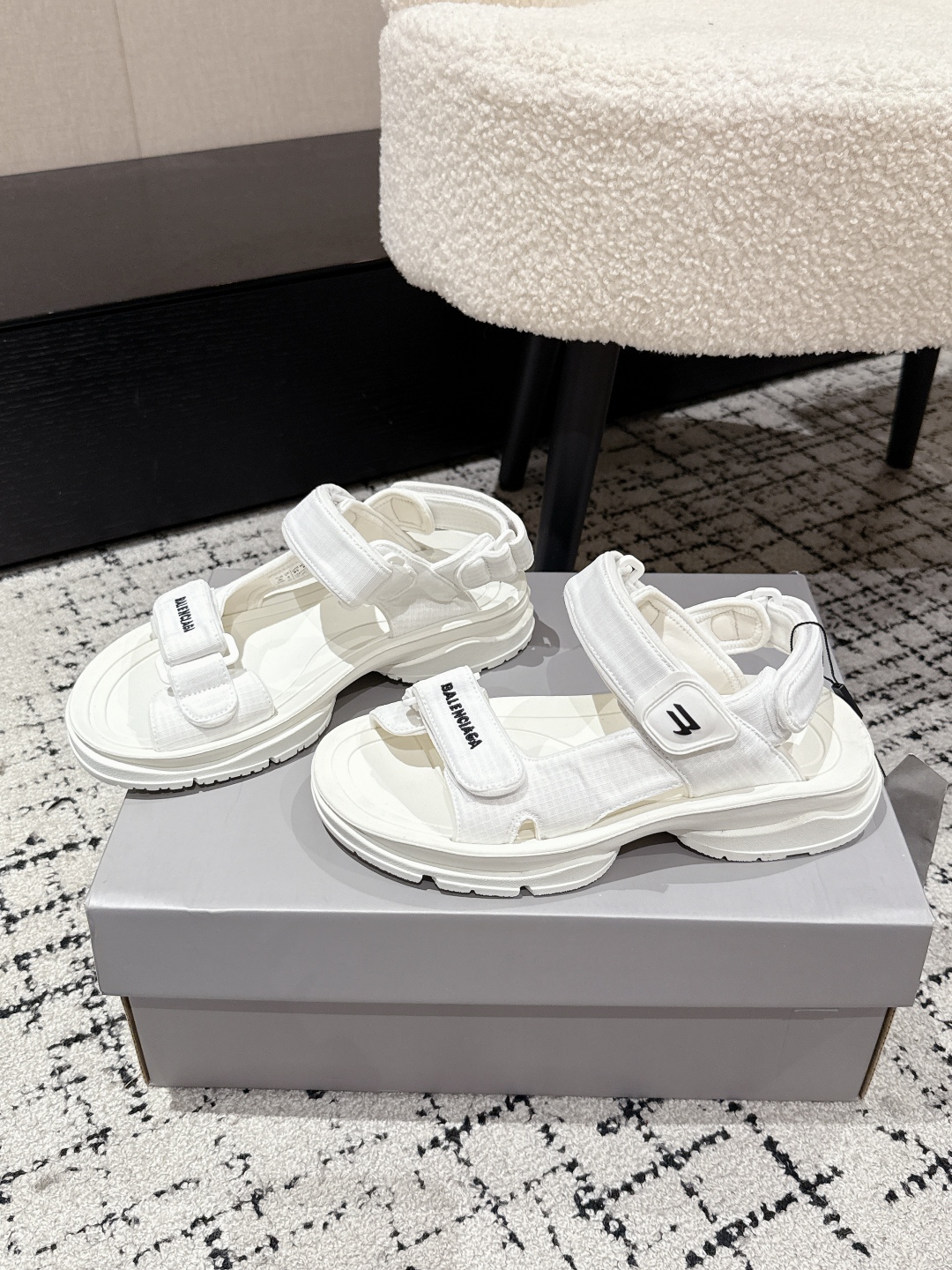 Balenciaga Tourist Series Unisex Velcro Sandals