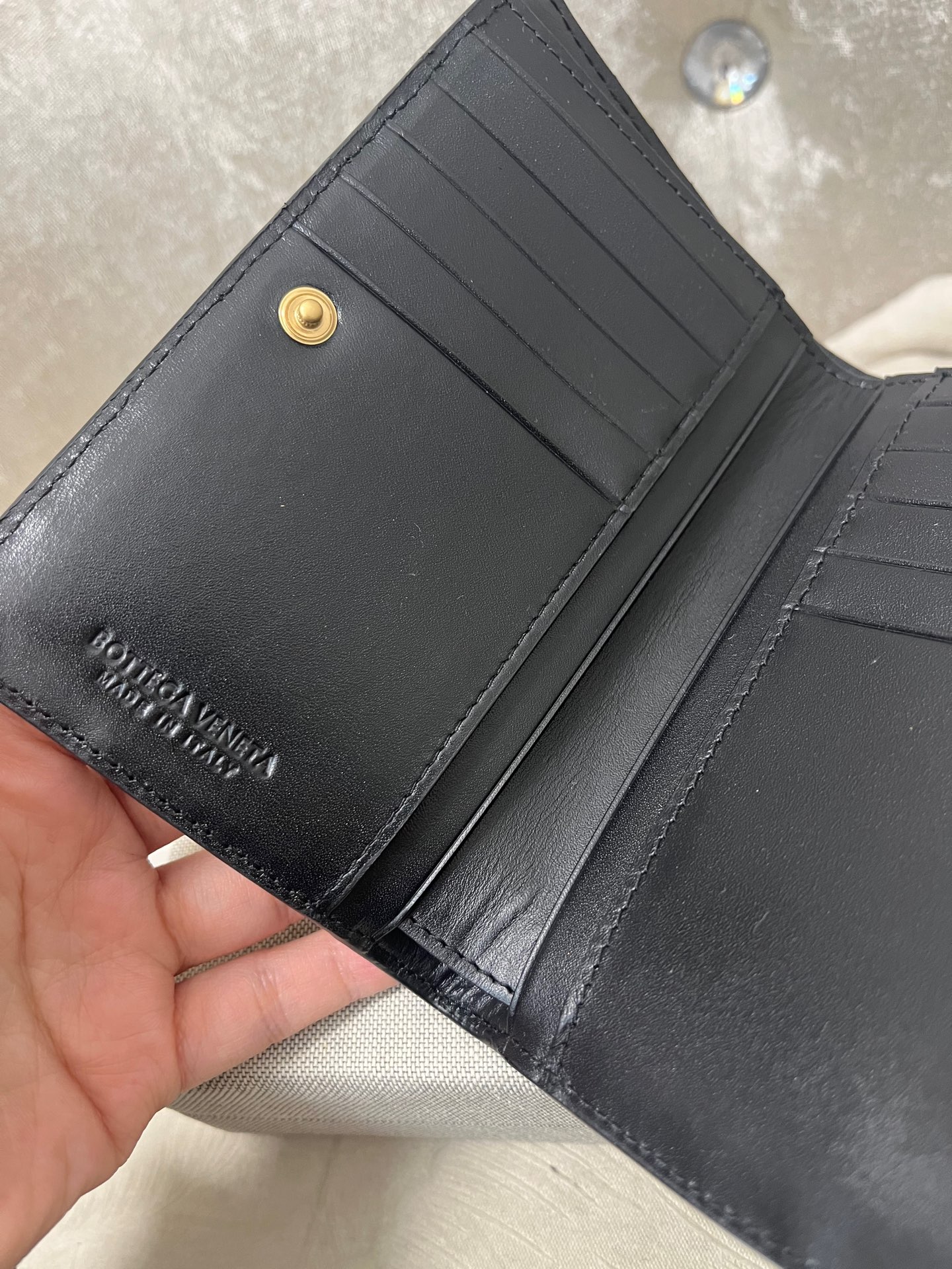 BV-Medium Intrecciato Bi-Fold Zip Wallet