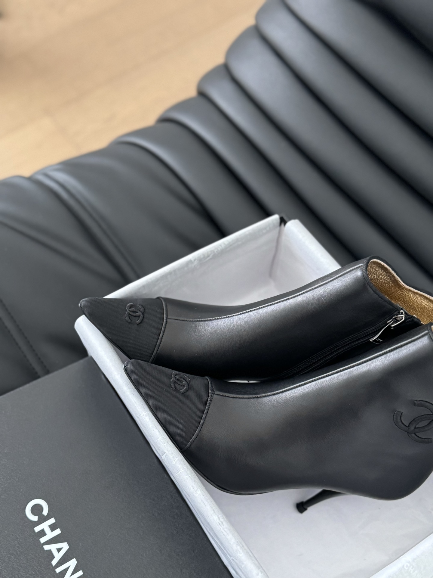 Chanel Pointed toe short boots-Black