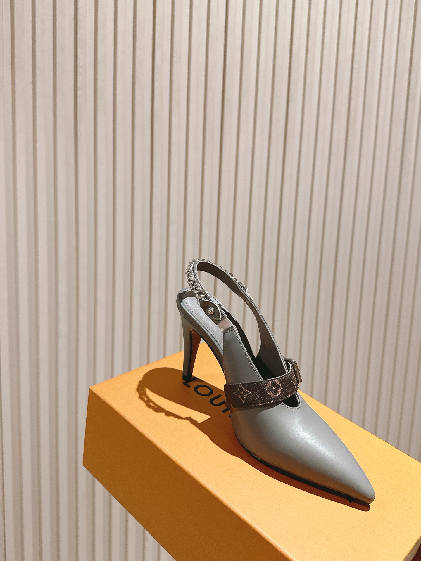 LV New Arrival – Spring/Summer Mary Jane Shoes