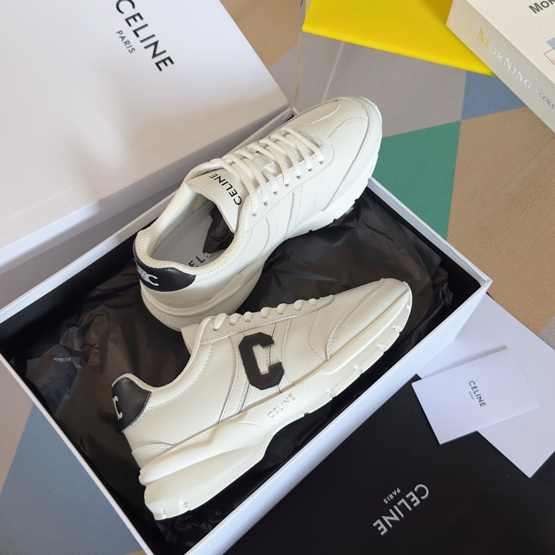 CELINE- CR-02 Runner-Black
