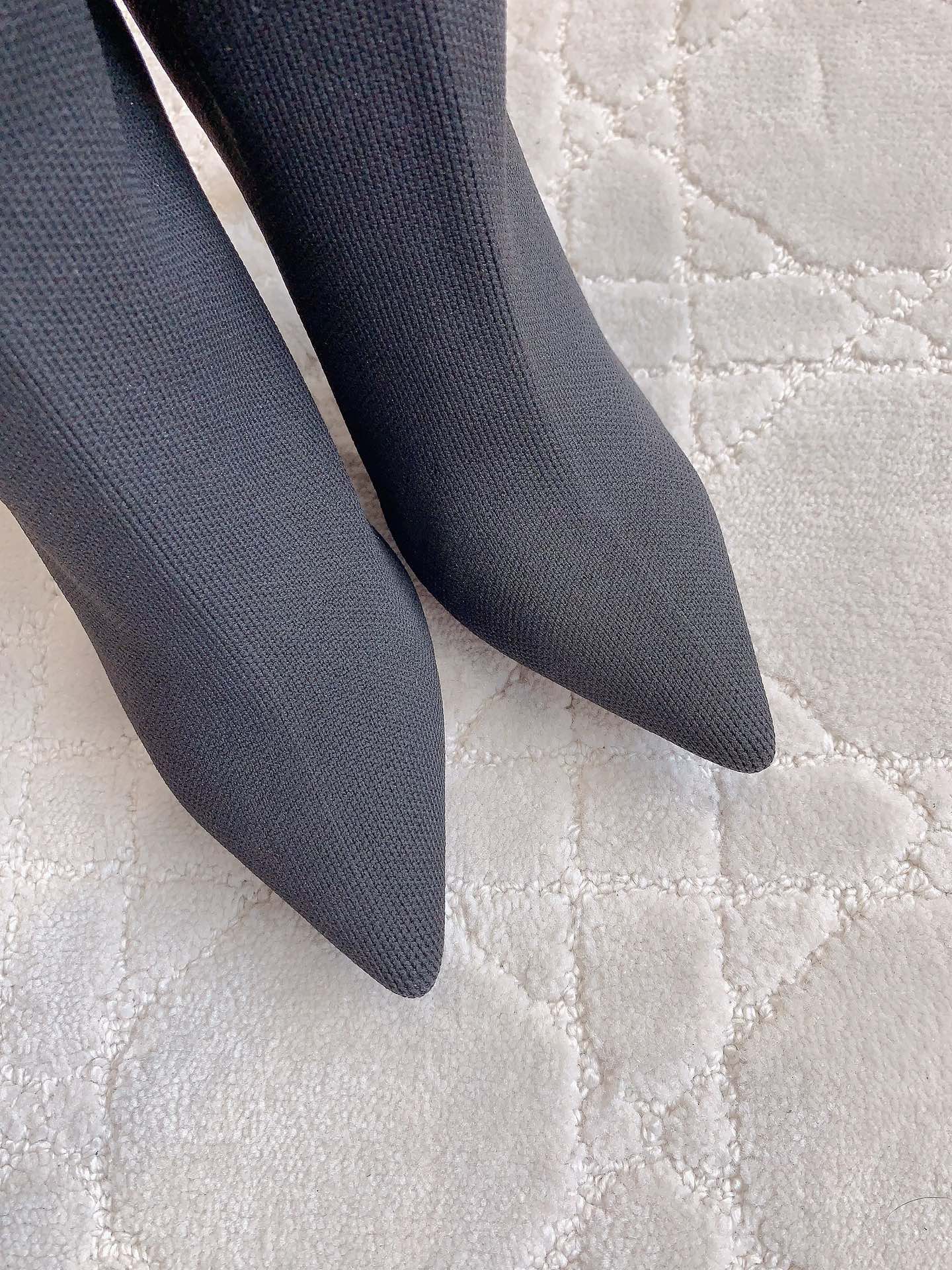 Ren* Caovill* high-heeled knit sock boots