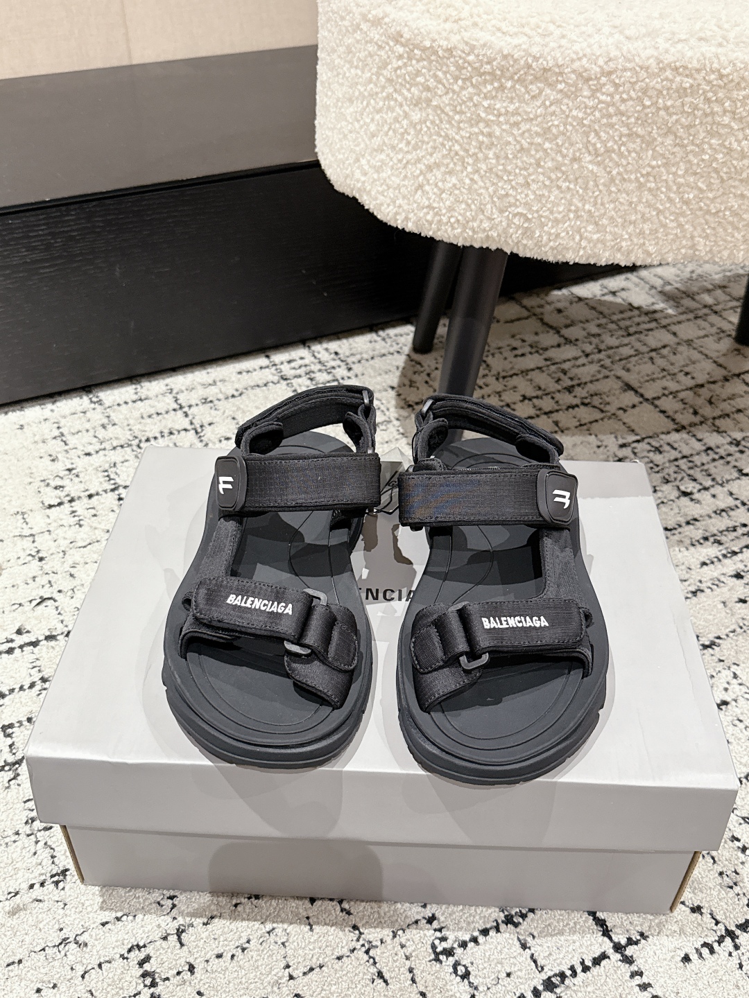 Balenciaga Tourist Series Unisex Velcro Sandals
