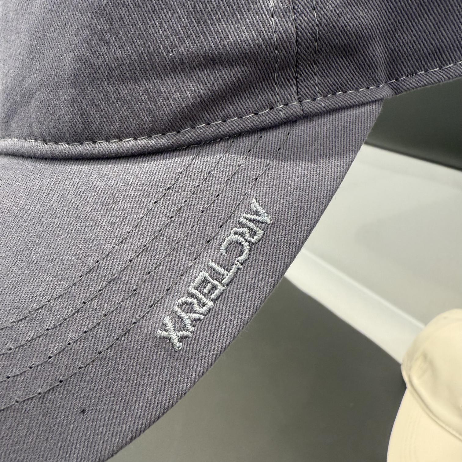 Arc'teryx- baseball cap