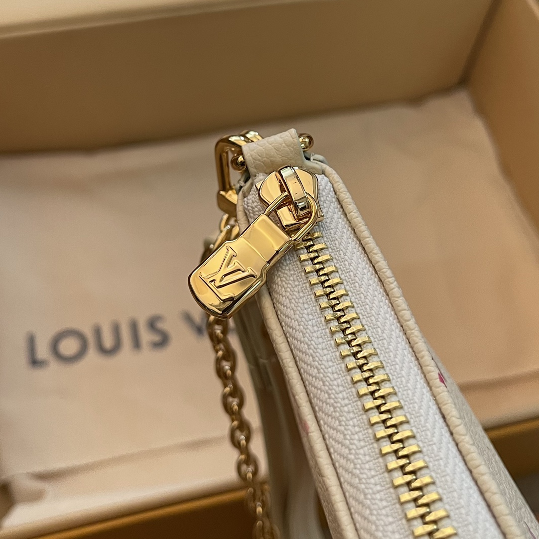 Louis Vuitton M83448 Easy Pouch On Strap Sunrise Aquarelle