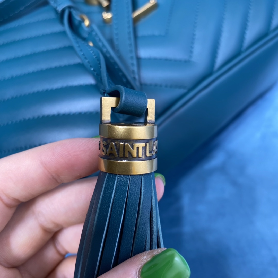 LOU quilted leather camera bag MONOGRAM SAINT LAURENT shoulder bag-blue