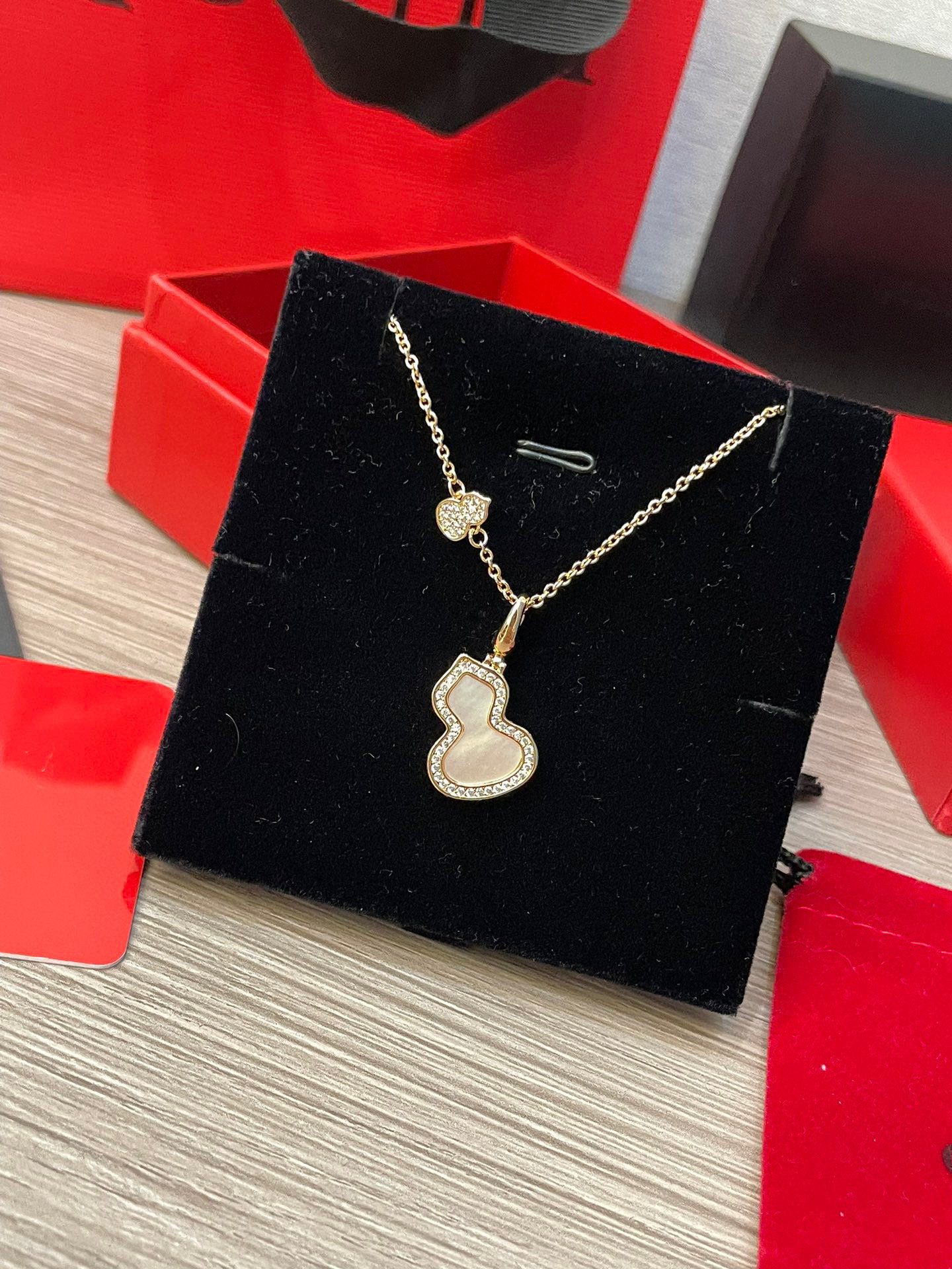 QEELIN Gourd Necklace