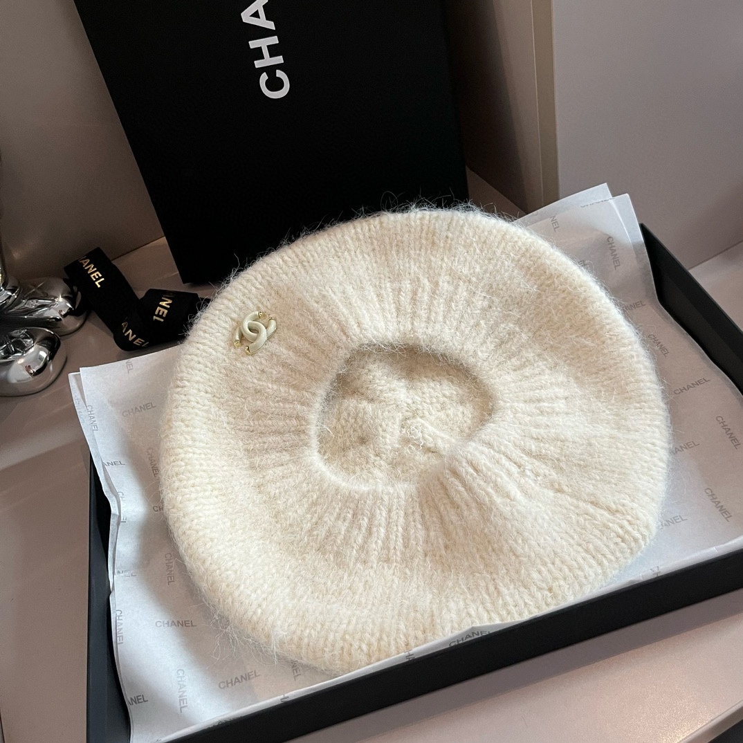 Chanel wool beret,