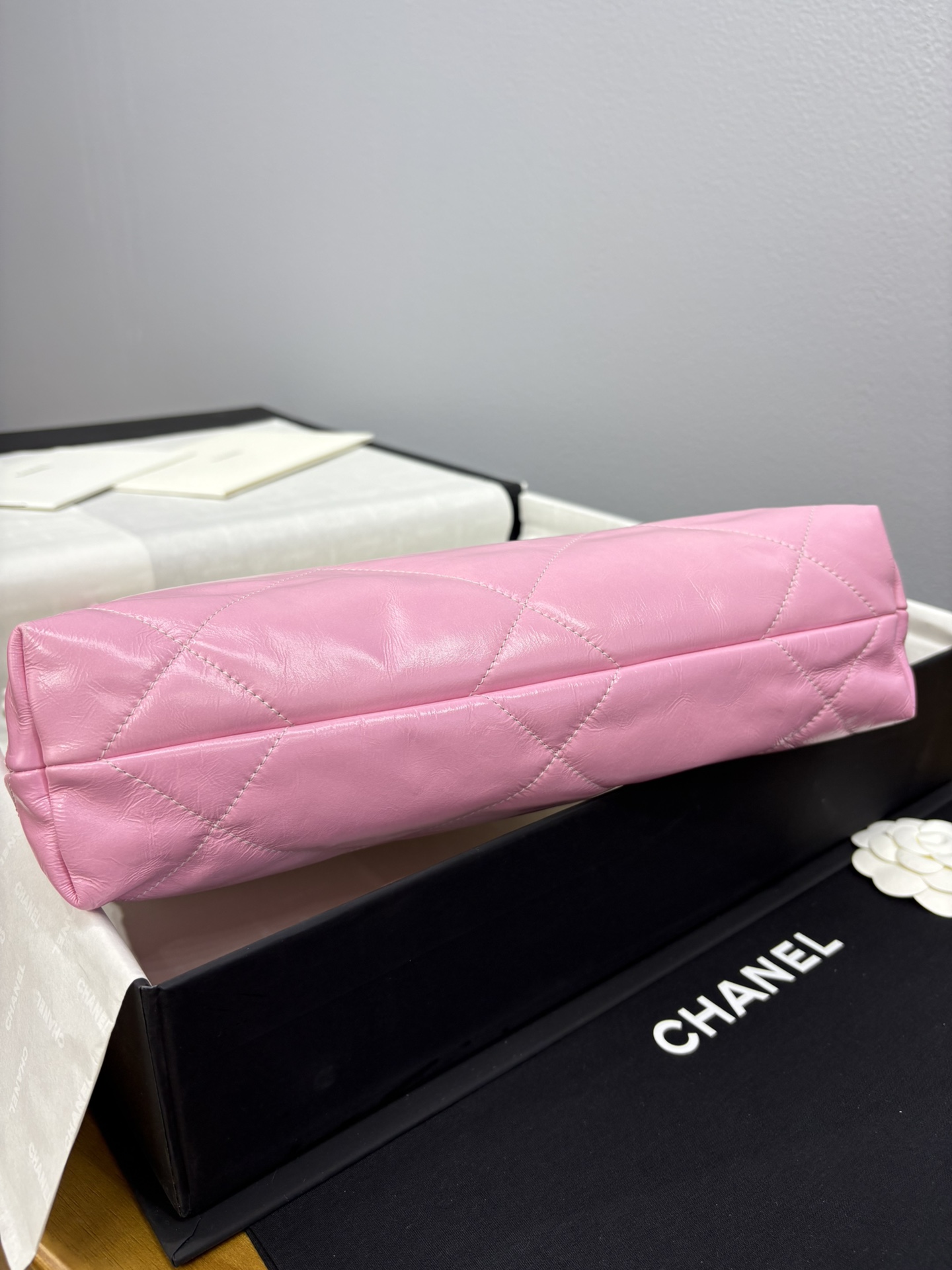 Chanel 22 Bag (Model AS3260)