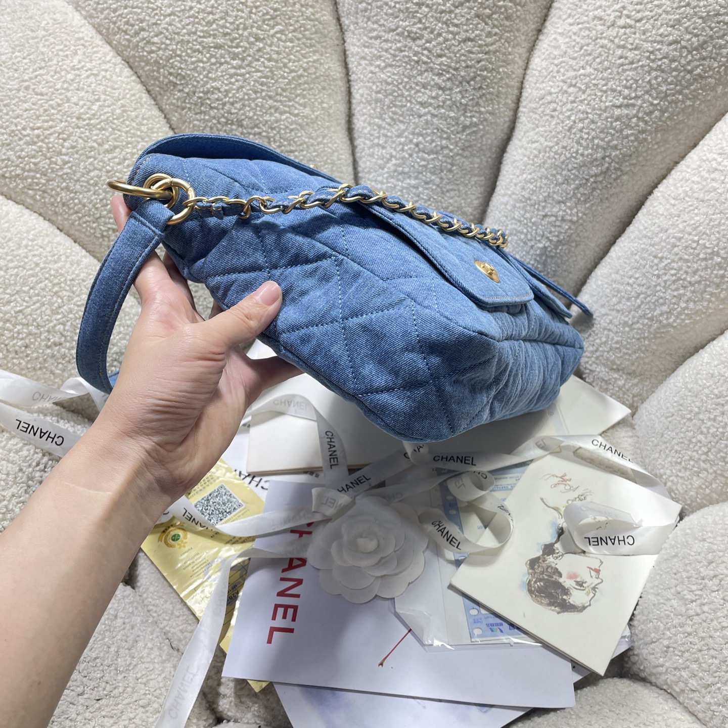 24P Hobo Messenger Bag