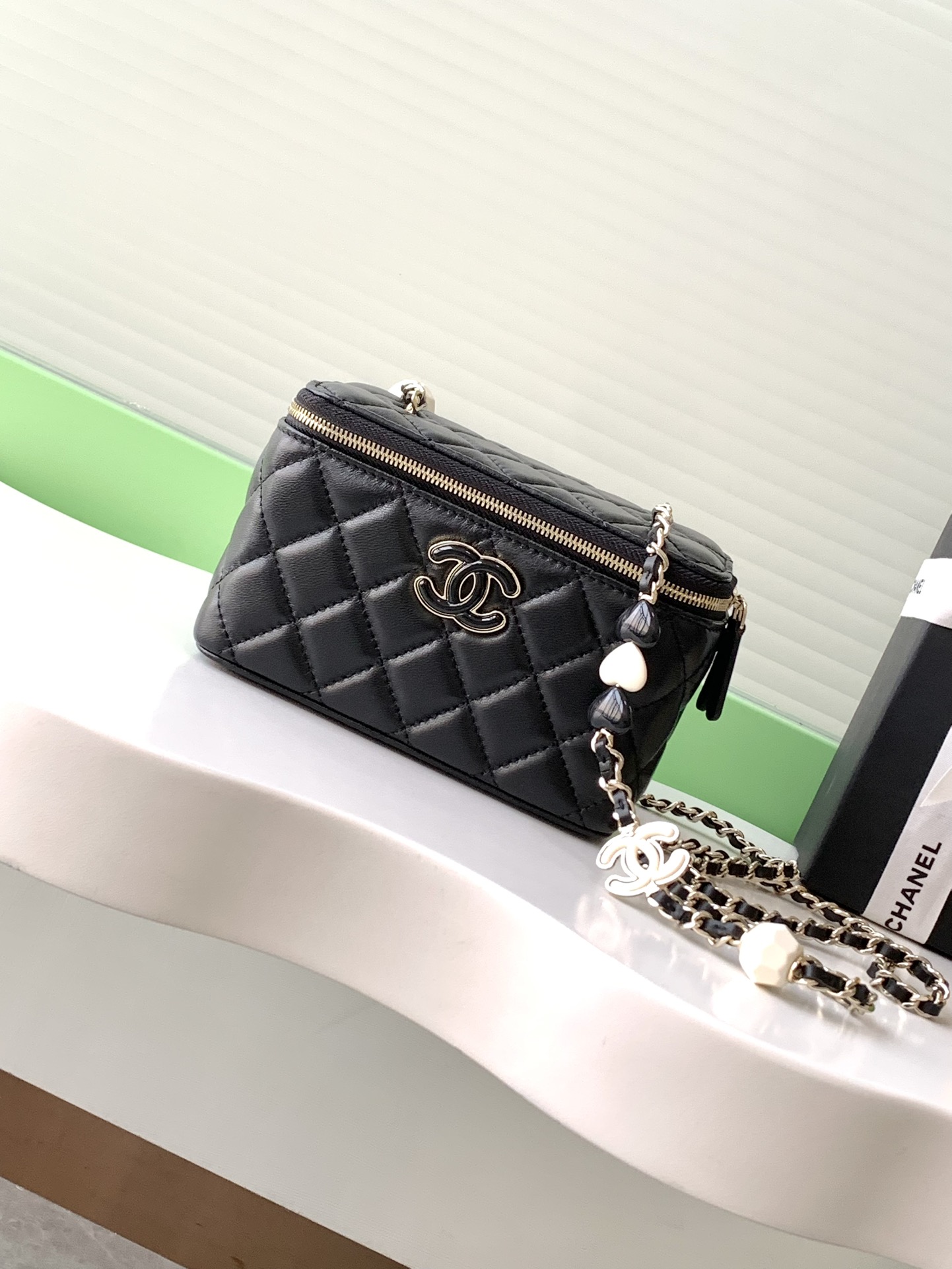 chanle Love makeup small lipstick box