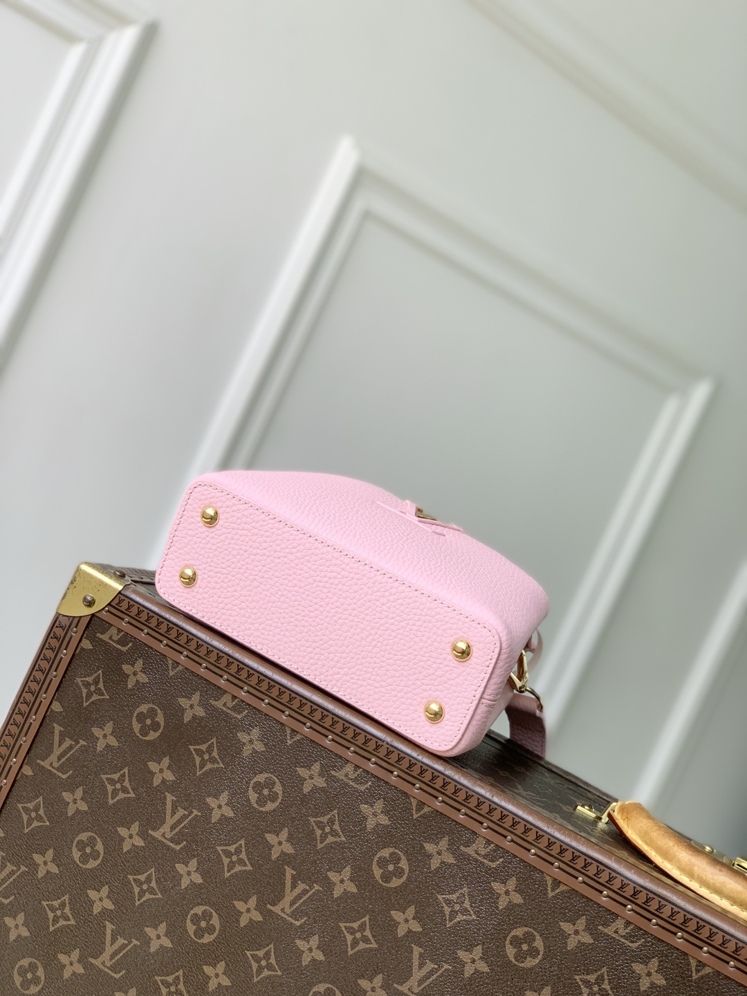 LV-M24740 Capucines Mini Bag – Pink