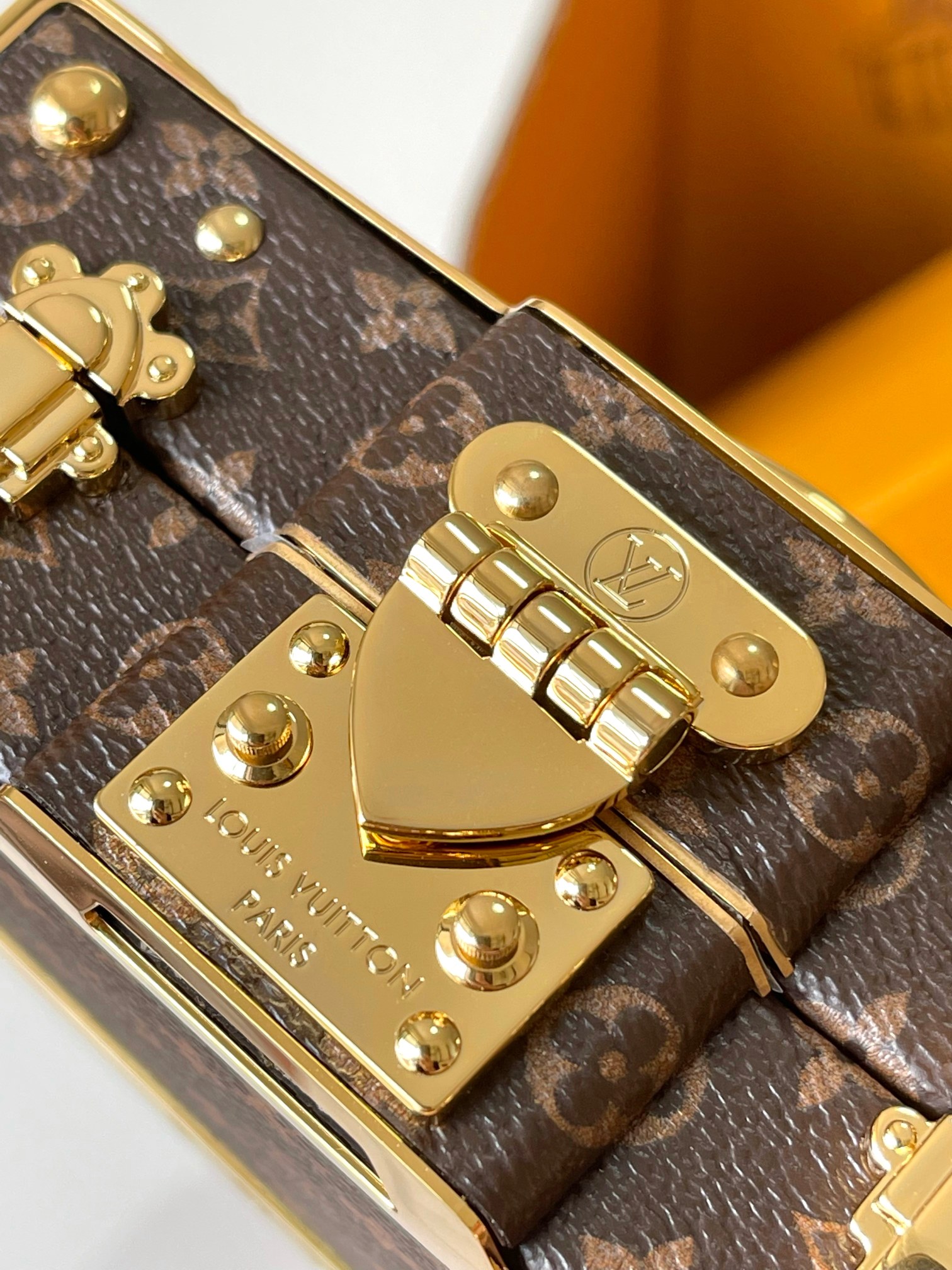 Louis Vuitton Pic Trunk Monogram Canvas – Shoulder and Crossbody Bags – M47116