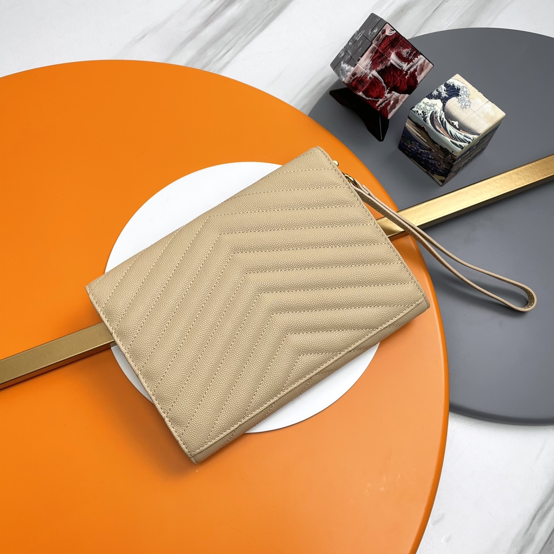 CASSANDRE MATELASSÉ FLAP POUCH -DARK BEIGE