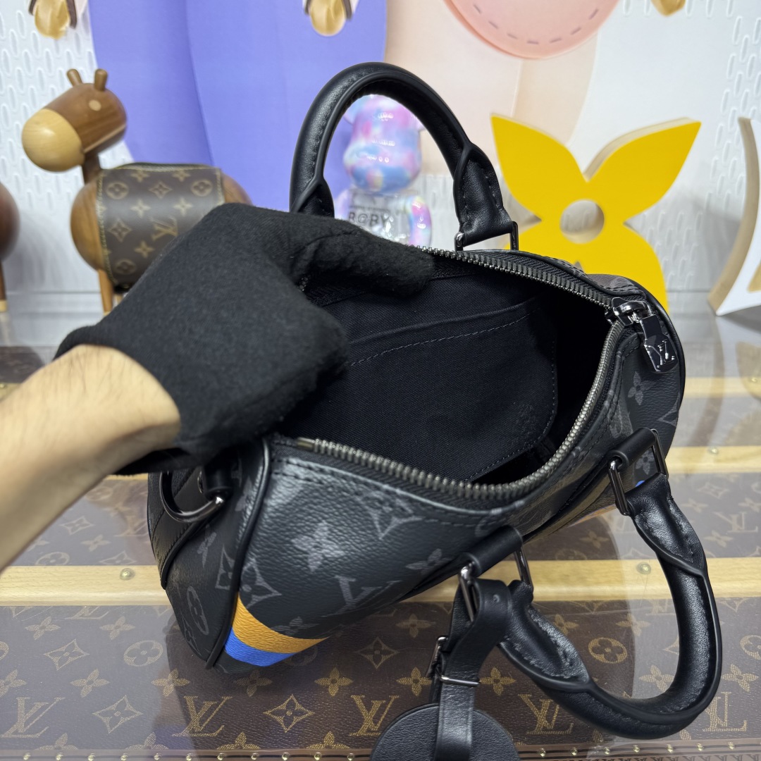 Louis Vuitton Keepall Bandoulière 25 – M01942 Monogram Ink Edition 🖤