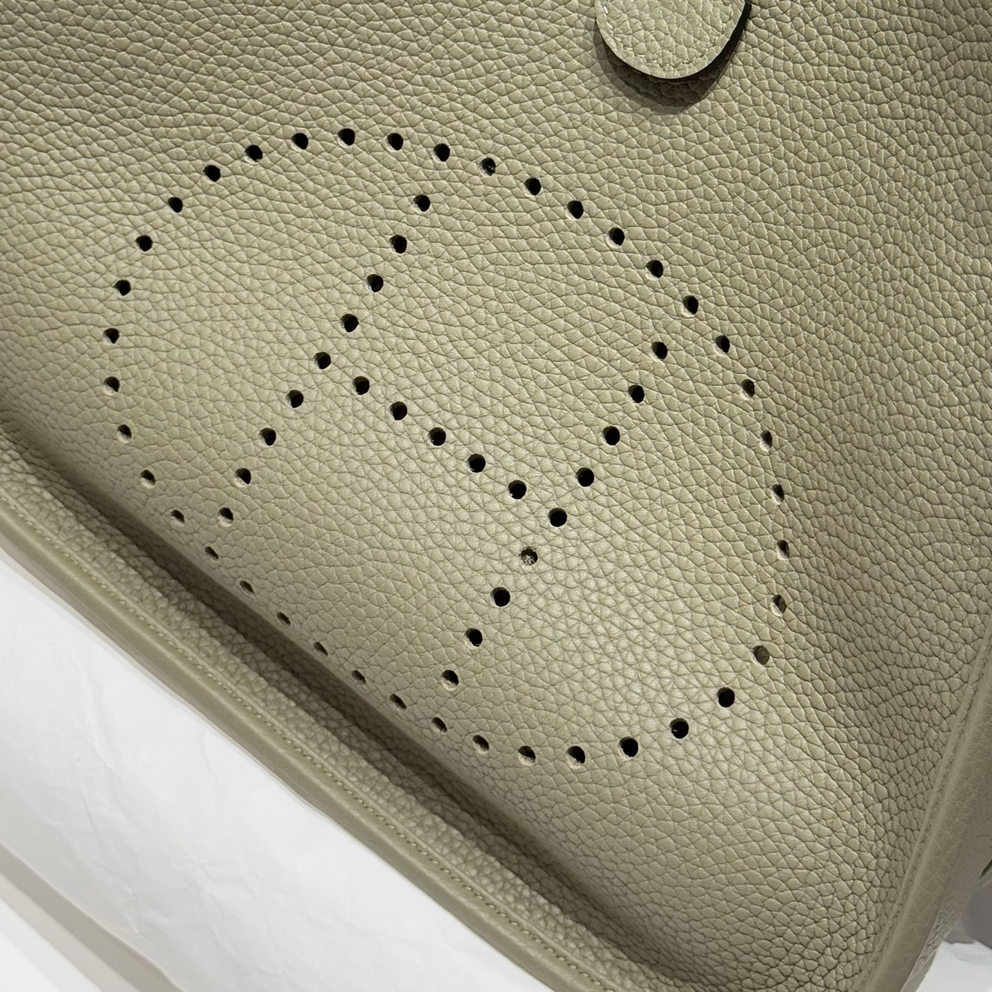 Hermès “Sage Green” Evelyne 29