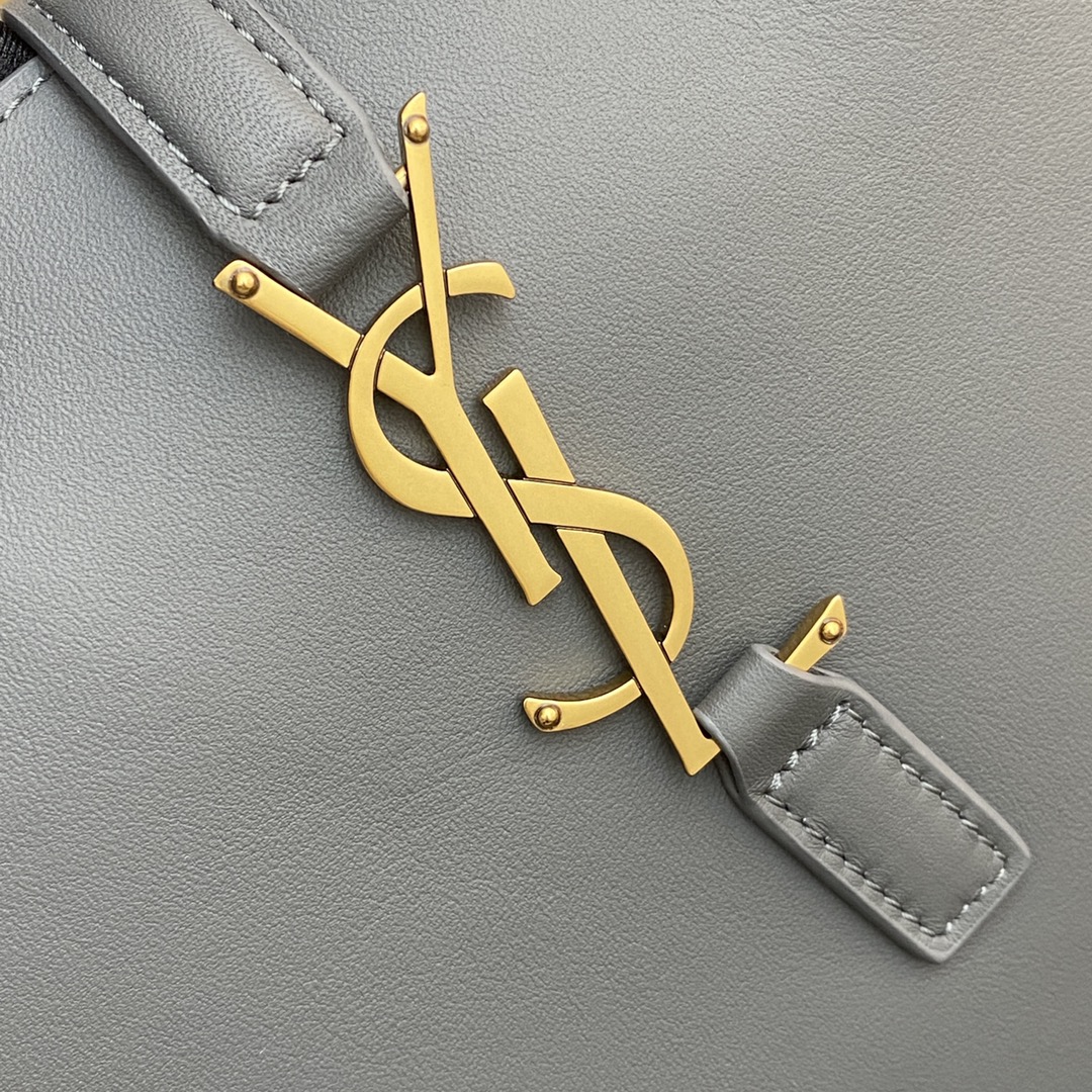 SAINT LAURENT ROSE Hobo Bag