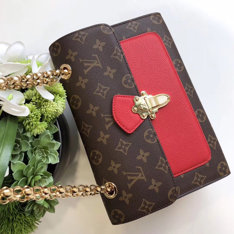 Louis Vuitton Victoire Cherry