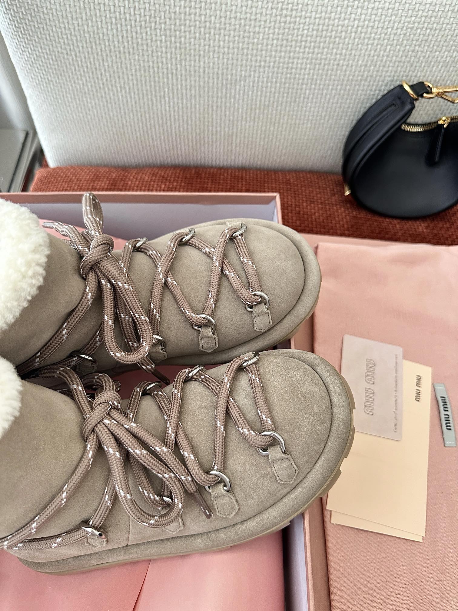 🍓 MIU MIU 24 New Lace-Up Wool Snow Boots