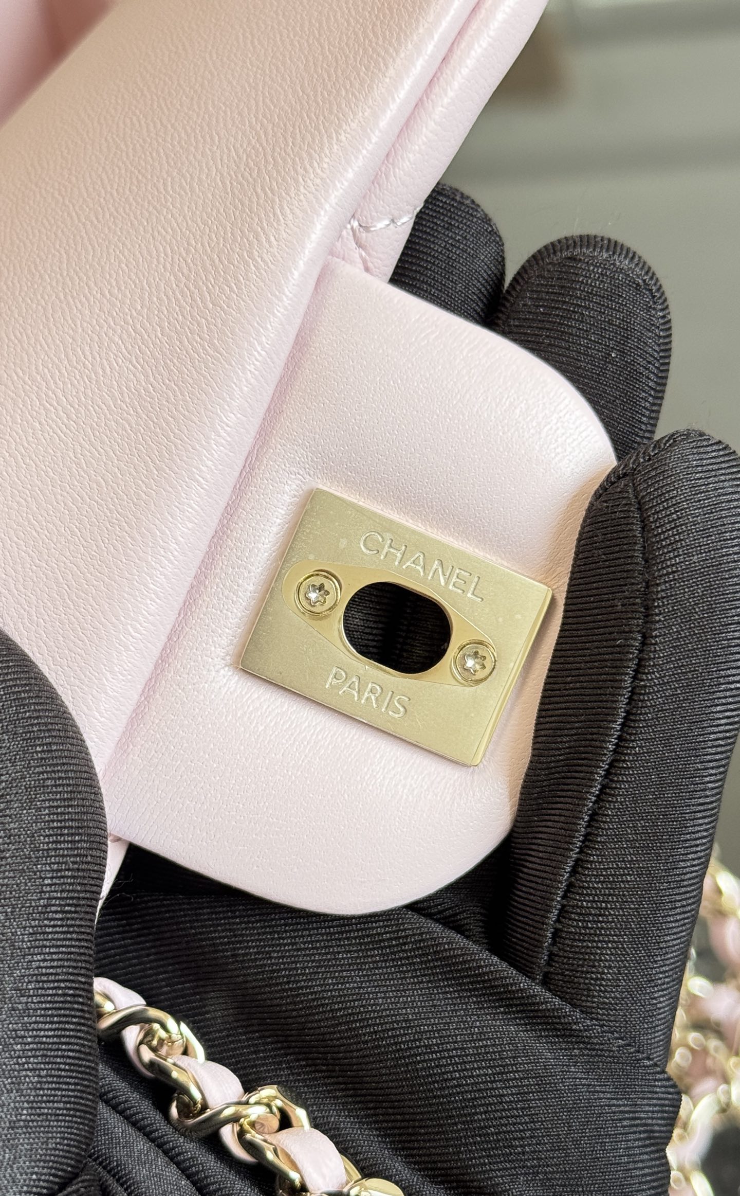 Chanel 21K Mini CF Handle Bag