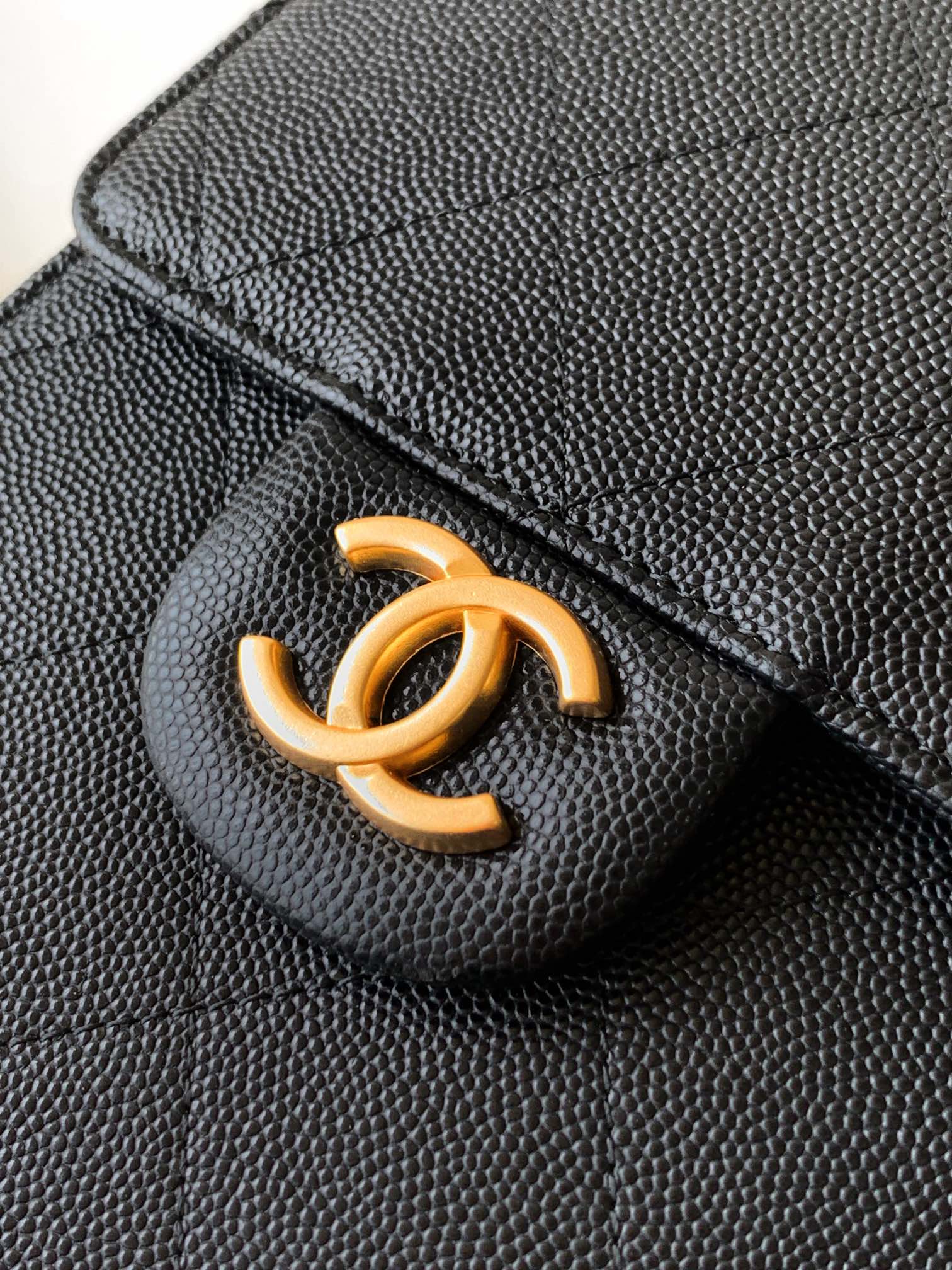 CHANEL 25A Bucket drawstring bag