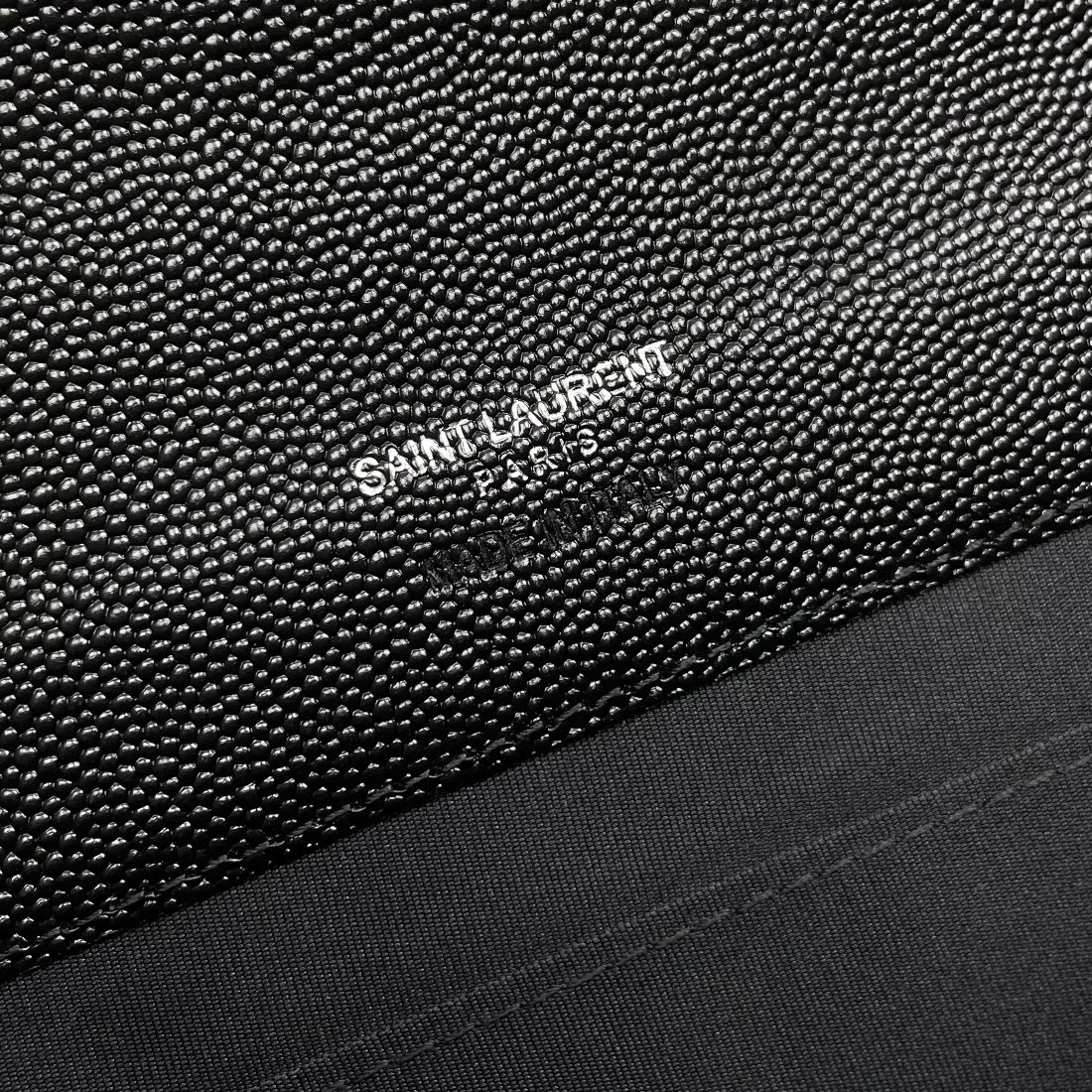 CASSANDRE MATELASSÉ FLAP POUCH --Black