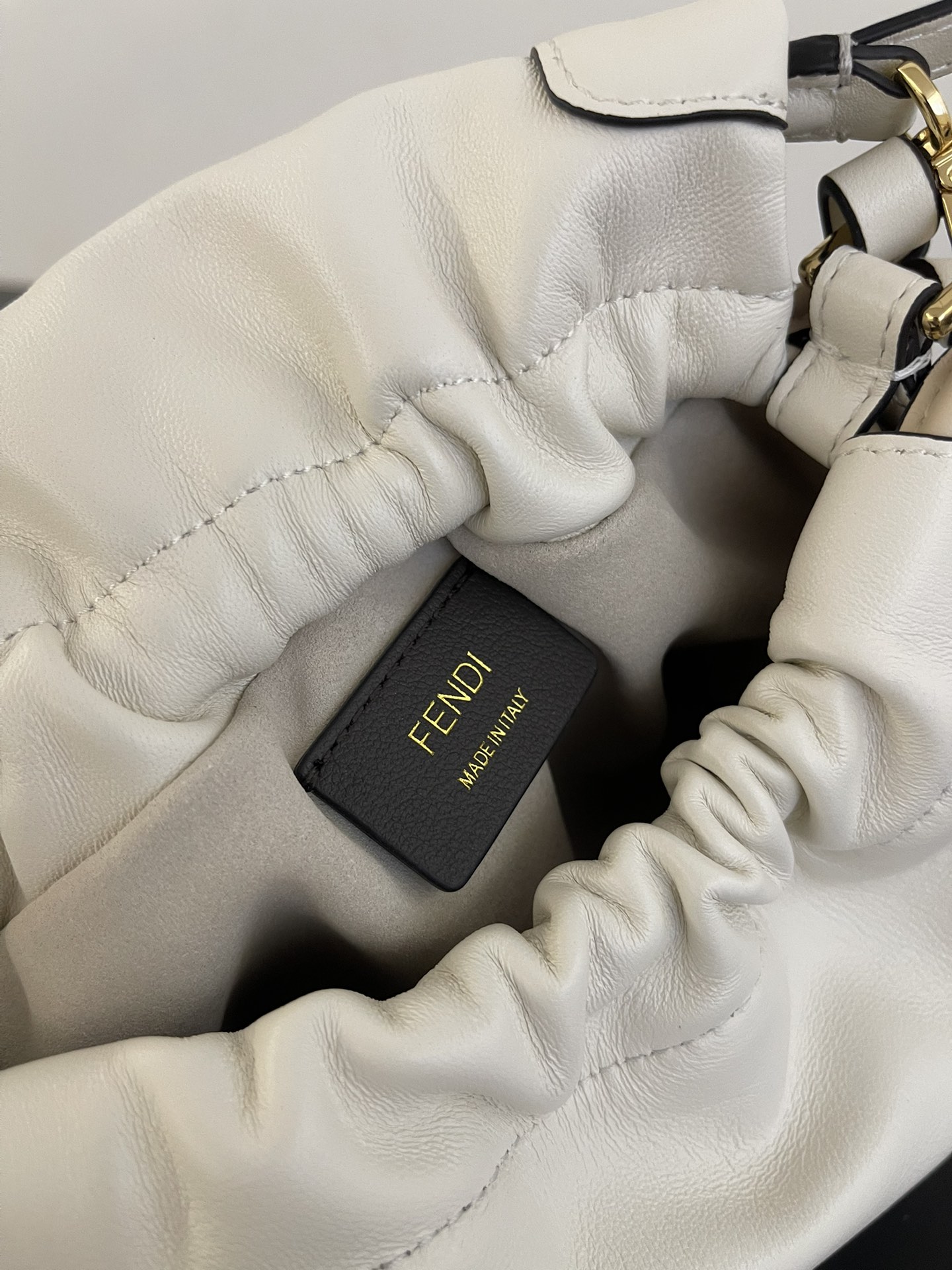 Fendi Mamma Baguette white