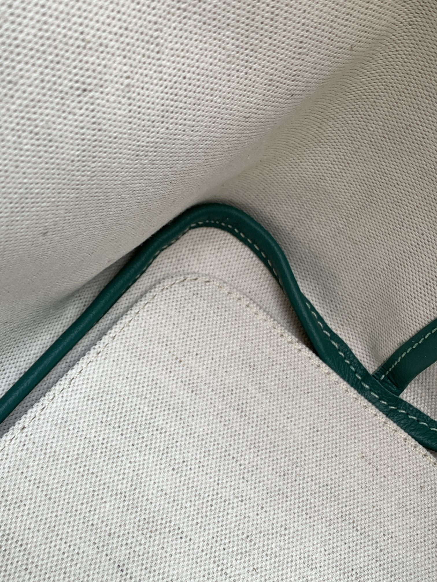 Goyard-Chien Gris Pet Carrier