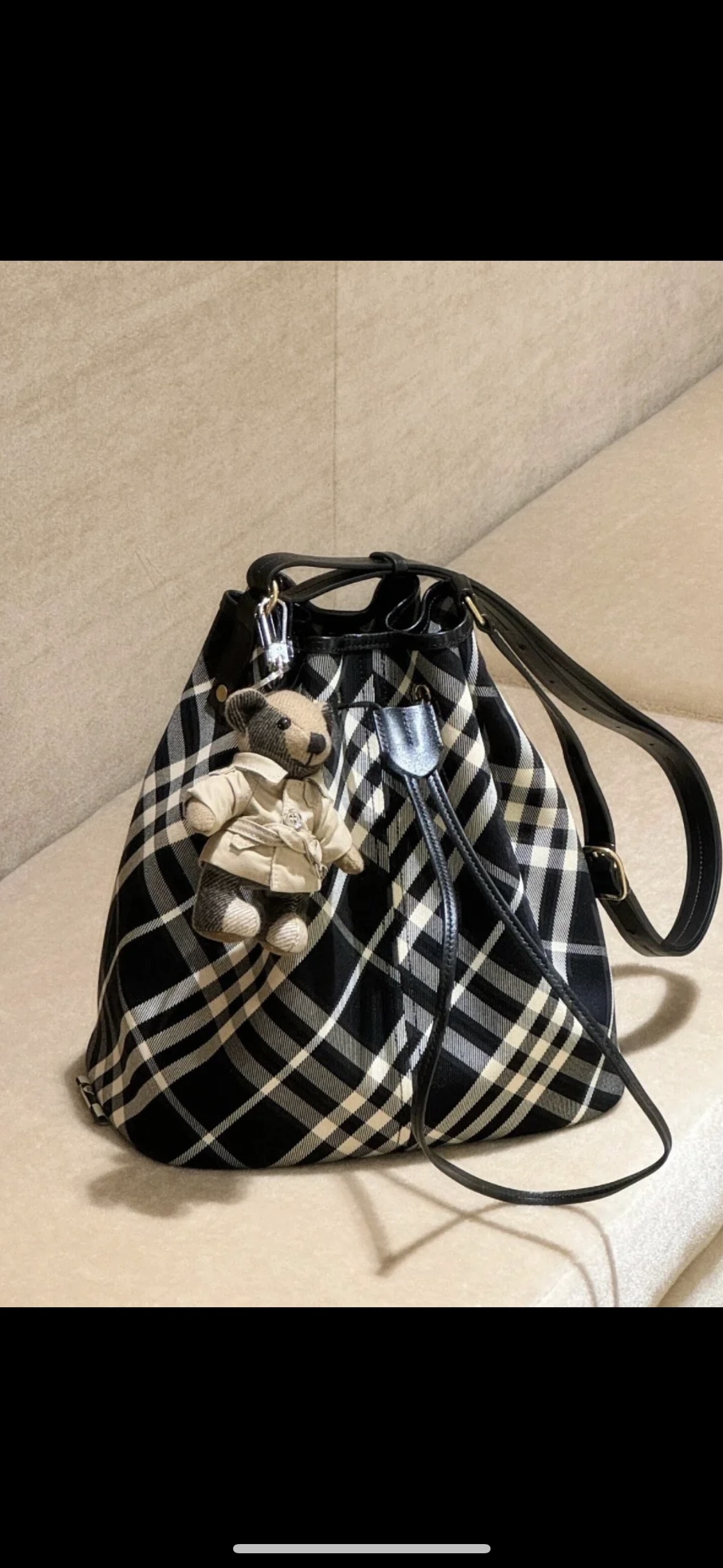 Burberry-Check Drawstring Pouch​