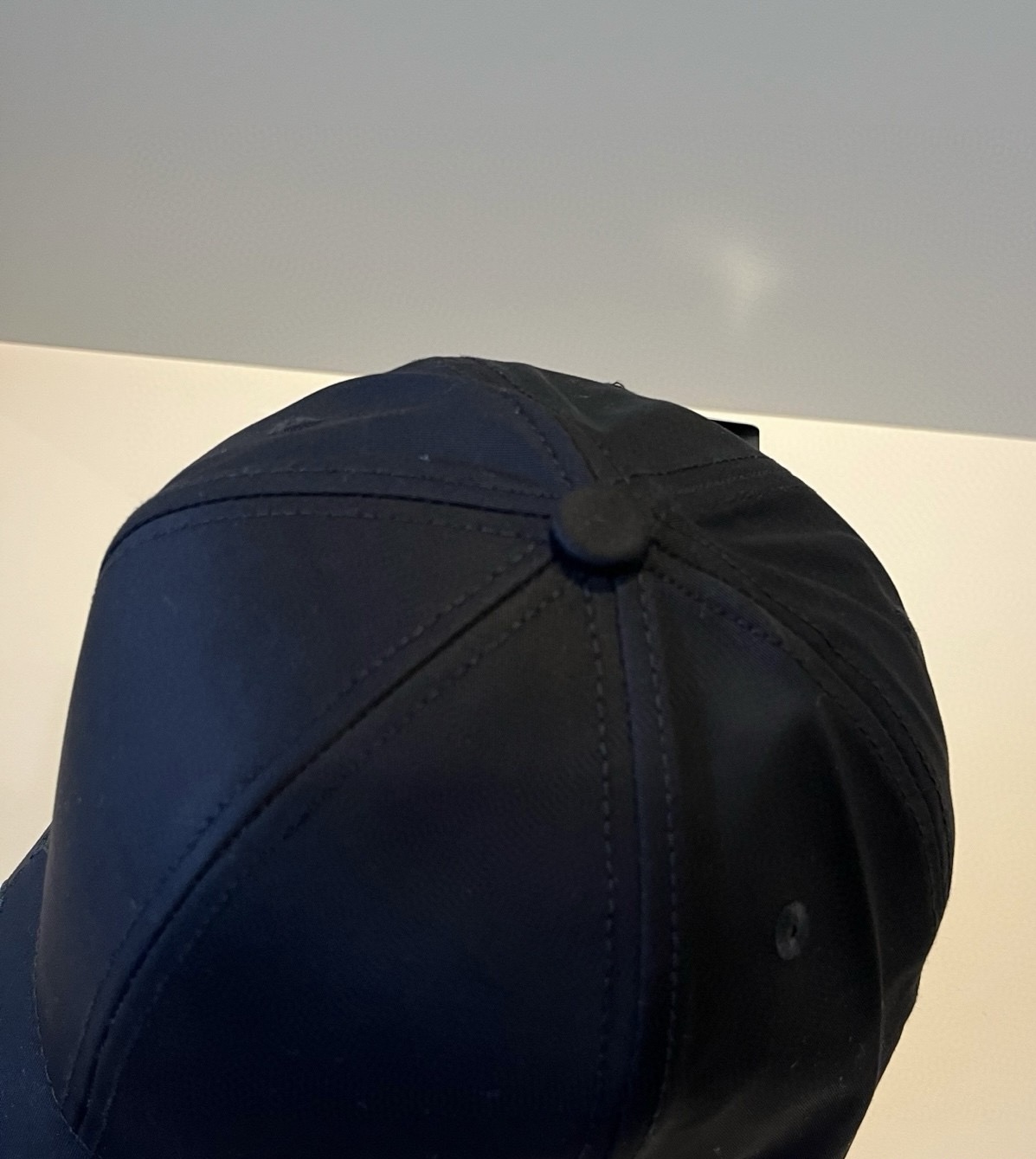 LV Cap