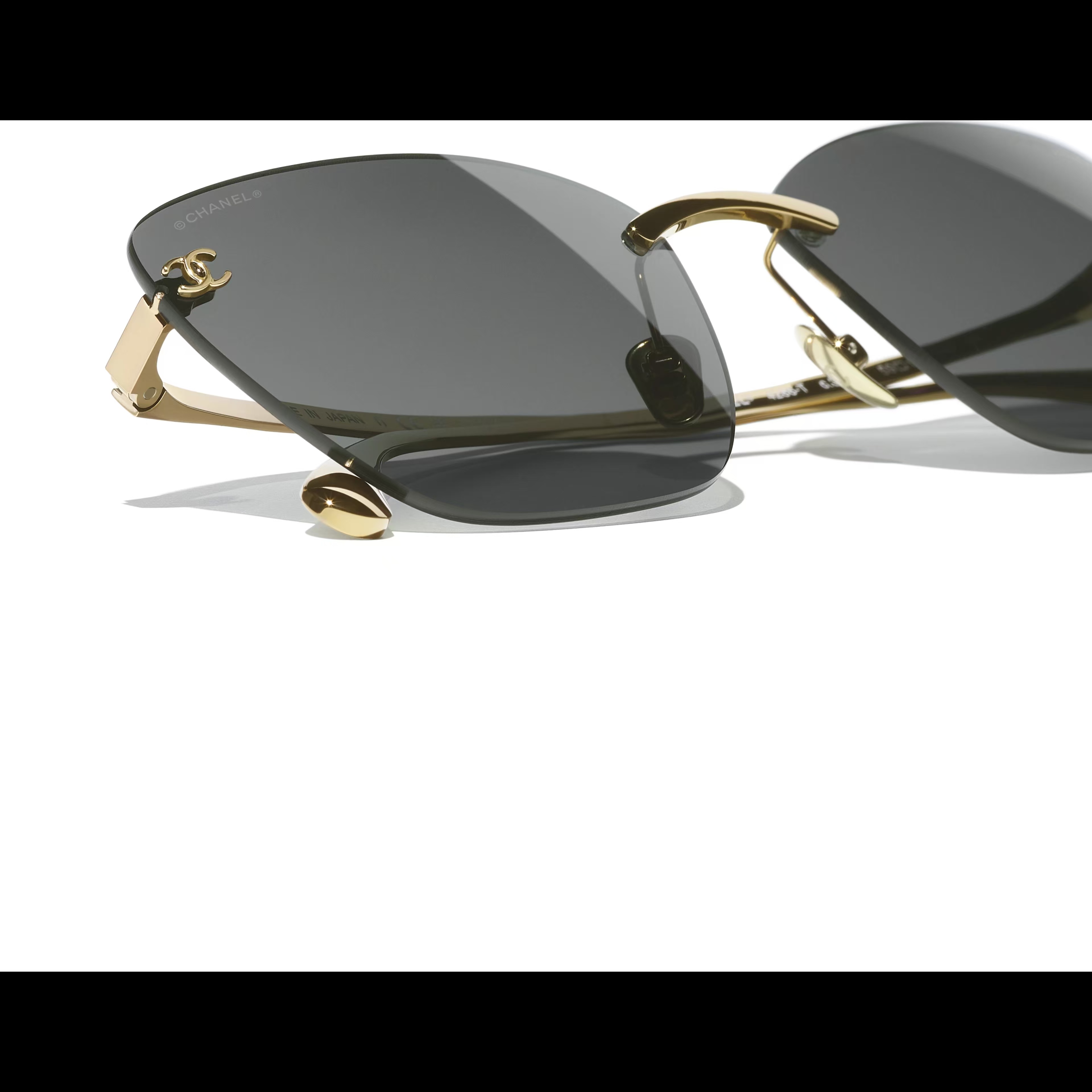 CHANEL-Cat Eye Sunglasses