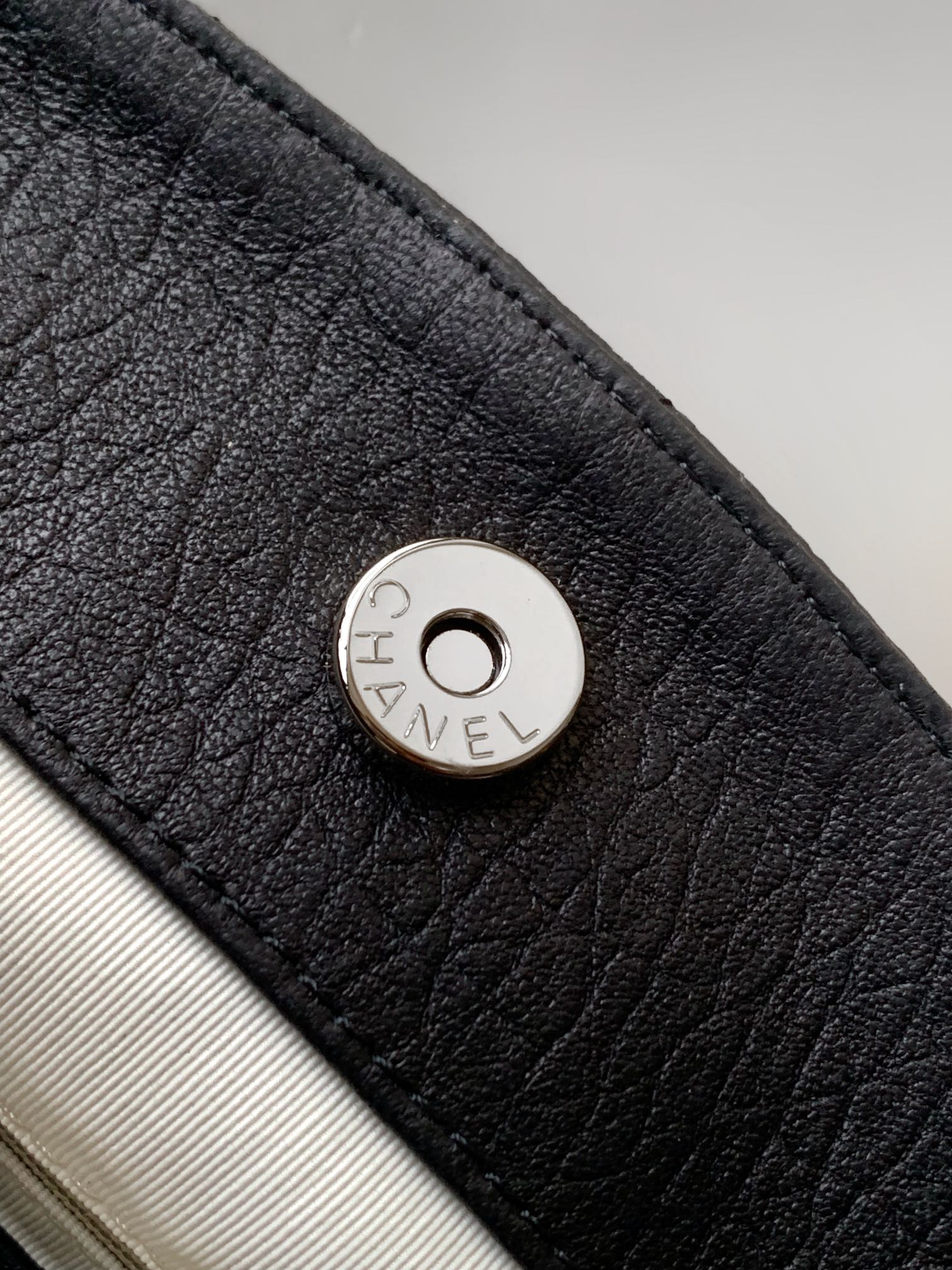 CHANEL Black & Silver Multi-Chain oho Bag