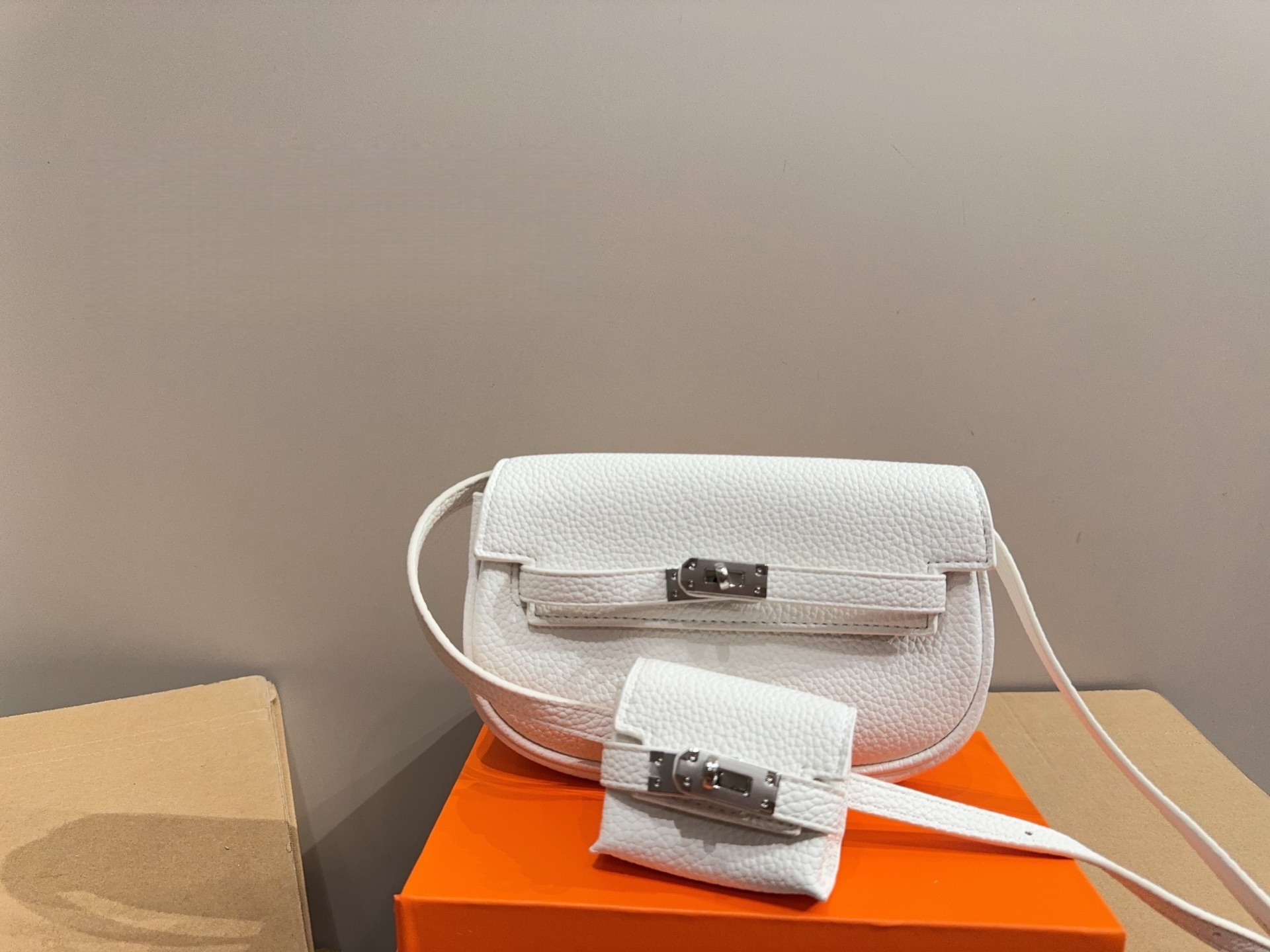 Hermès Swift Kelly Moove crossbody bag