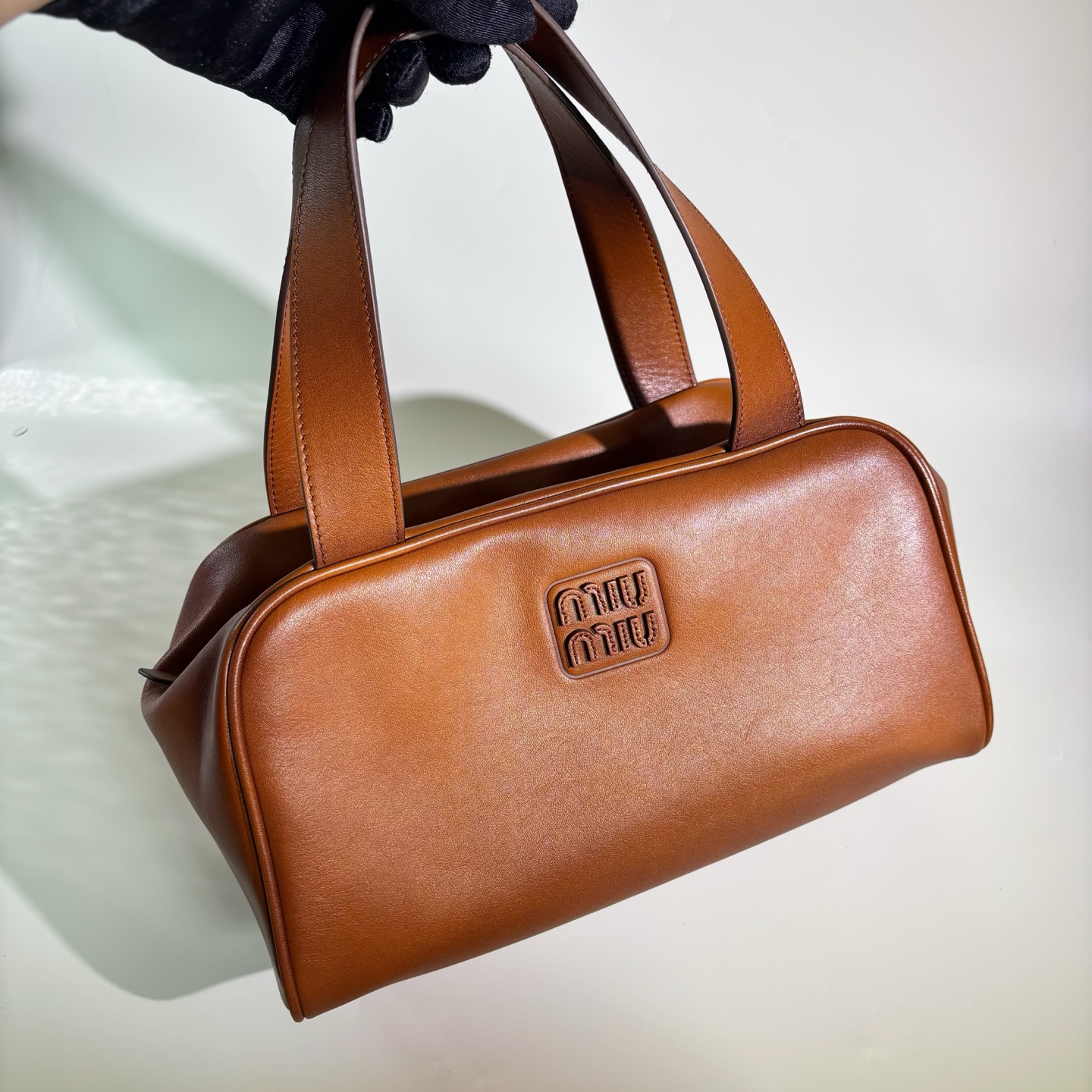 MIUMIU Leather top-handle bag -Cognac