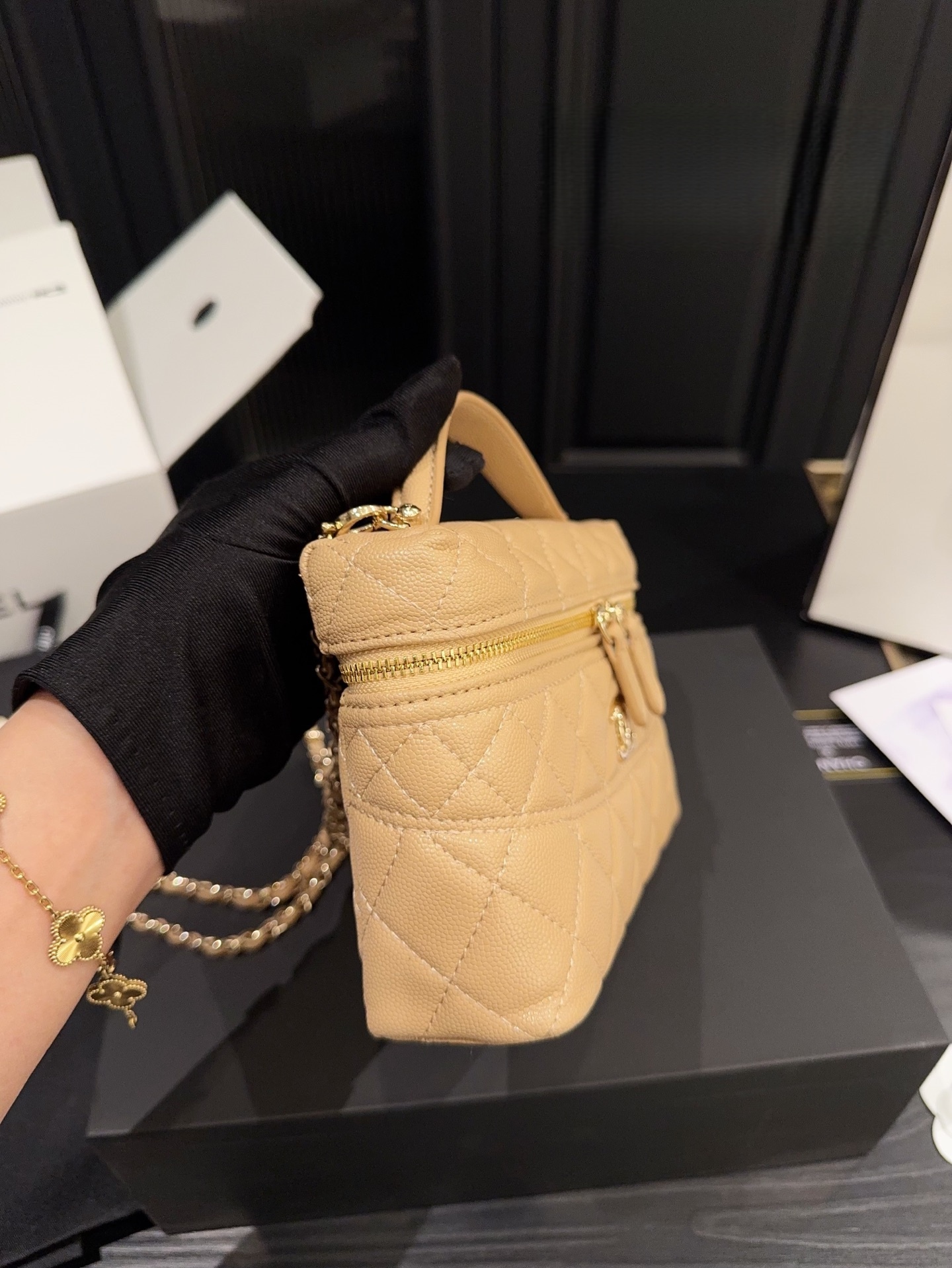 Chanel 25C LP Box Bag – Caramel