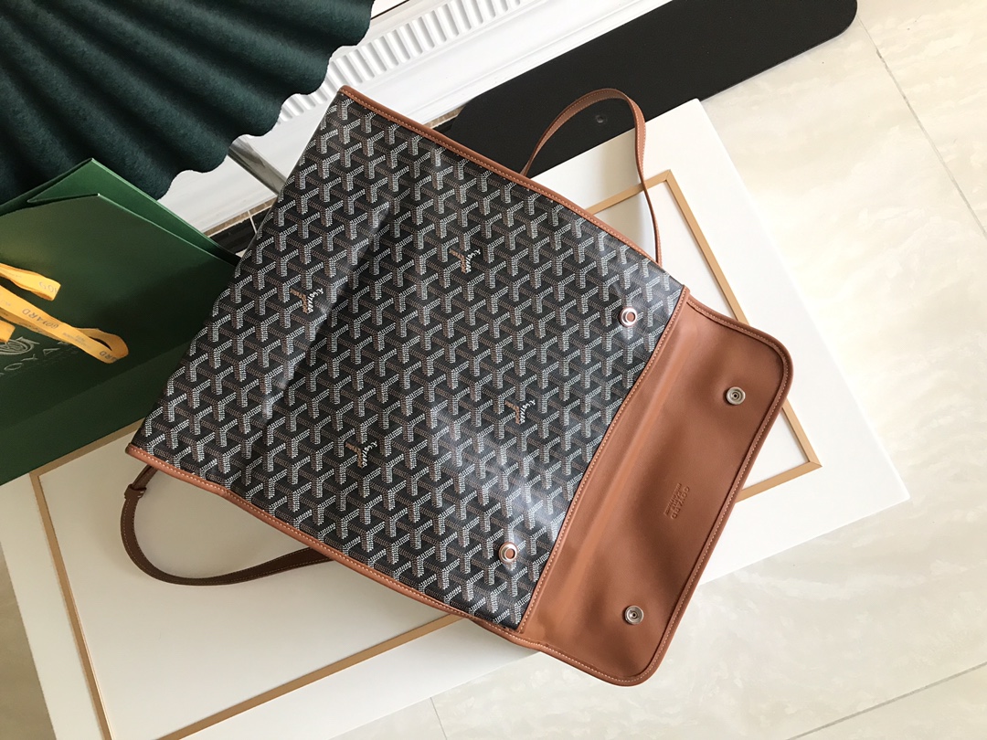 Goyard Saint Léger Bag