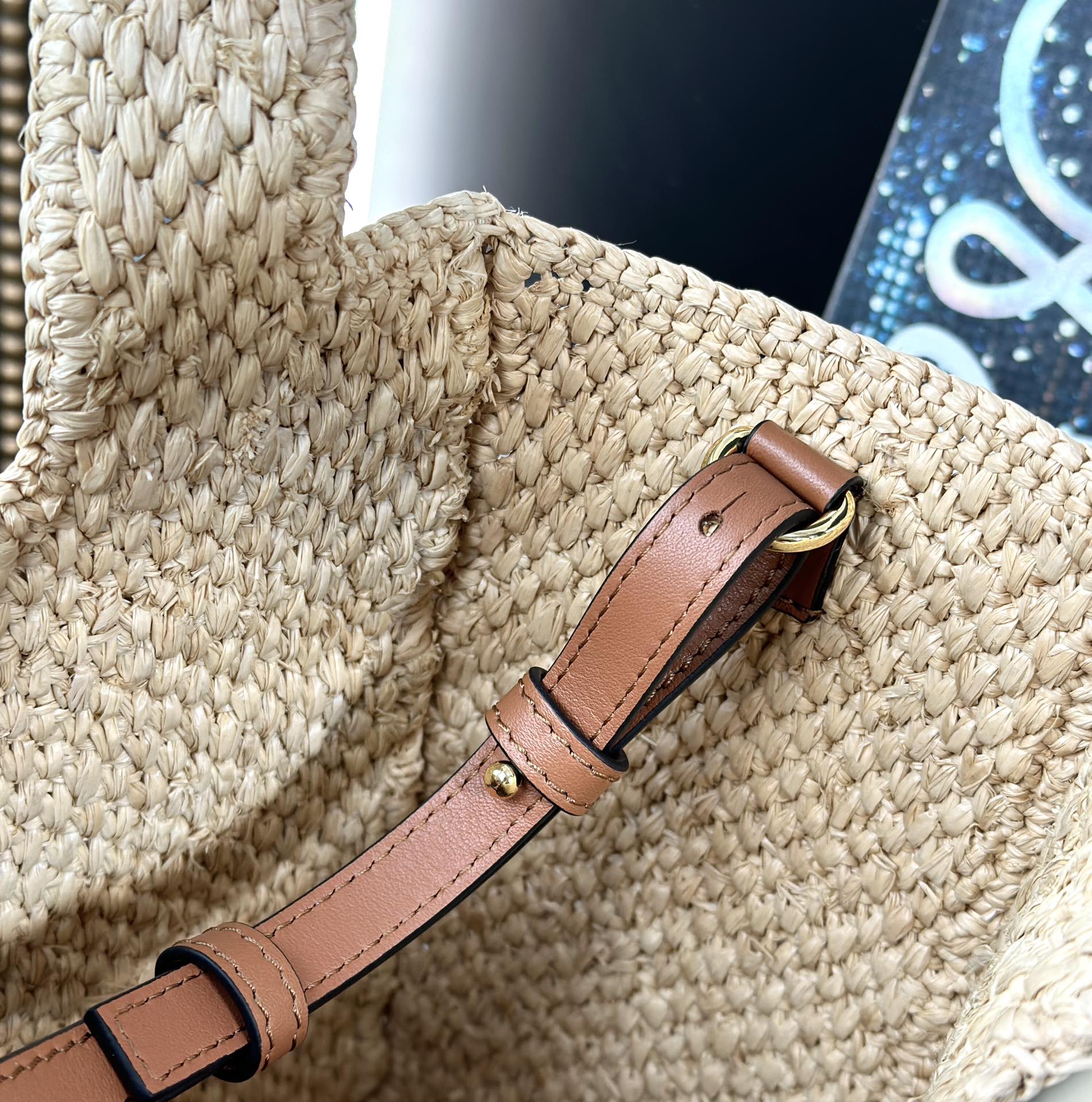LOEWE Font Tote Raffia Basket