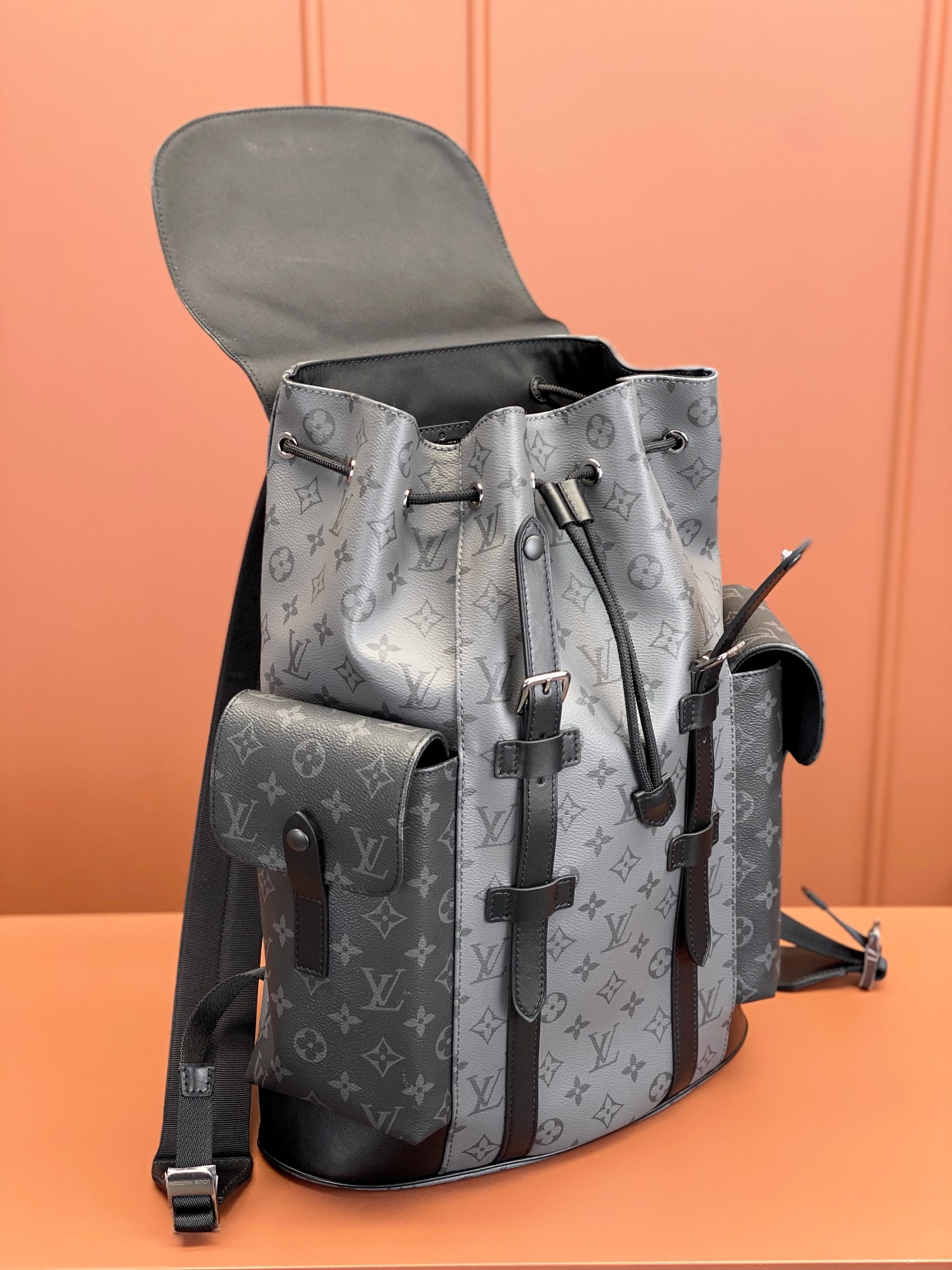 LV-M45419 Christopher MM