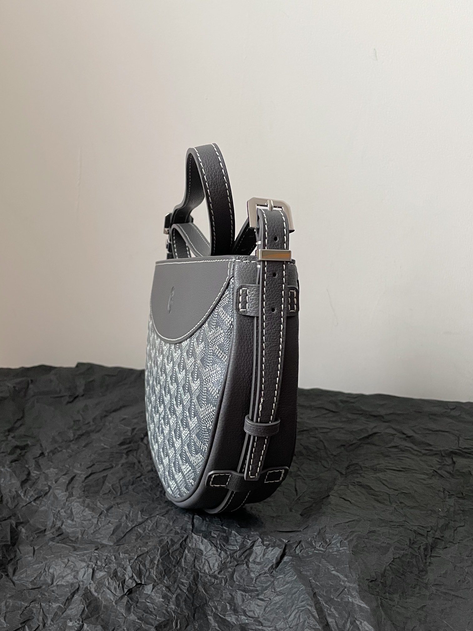Goyard Hirondelle Bag in Grey 🩶