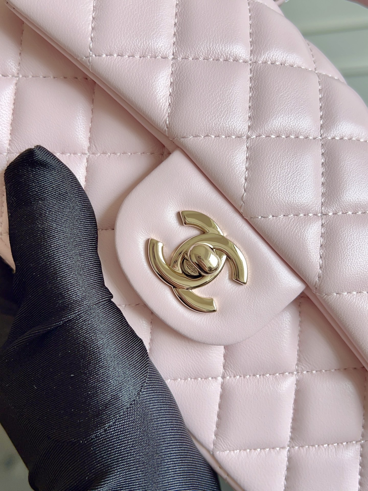 Chanel 21K Mini CF Handle Bag