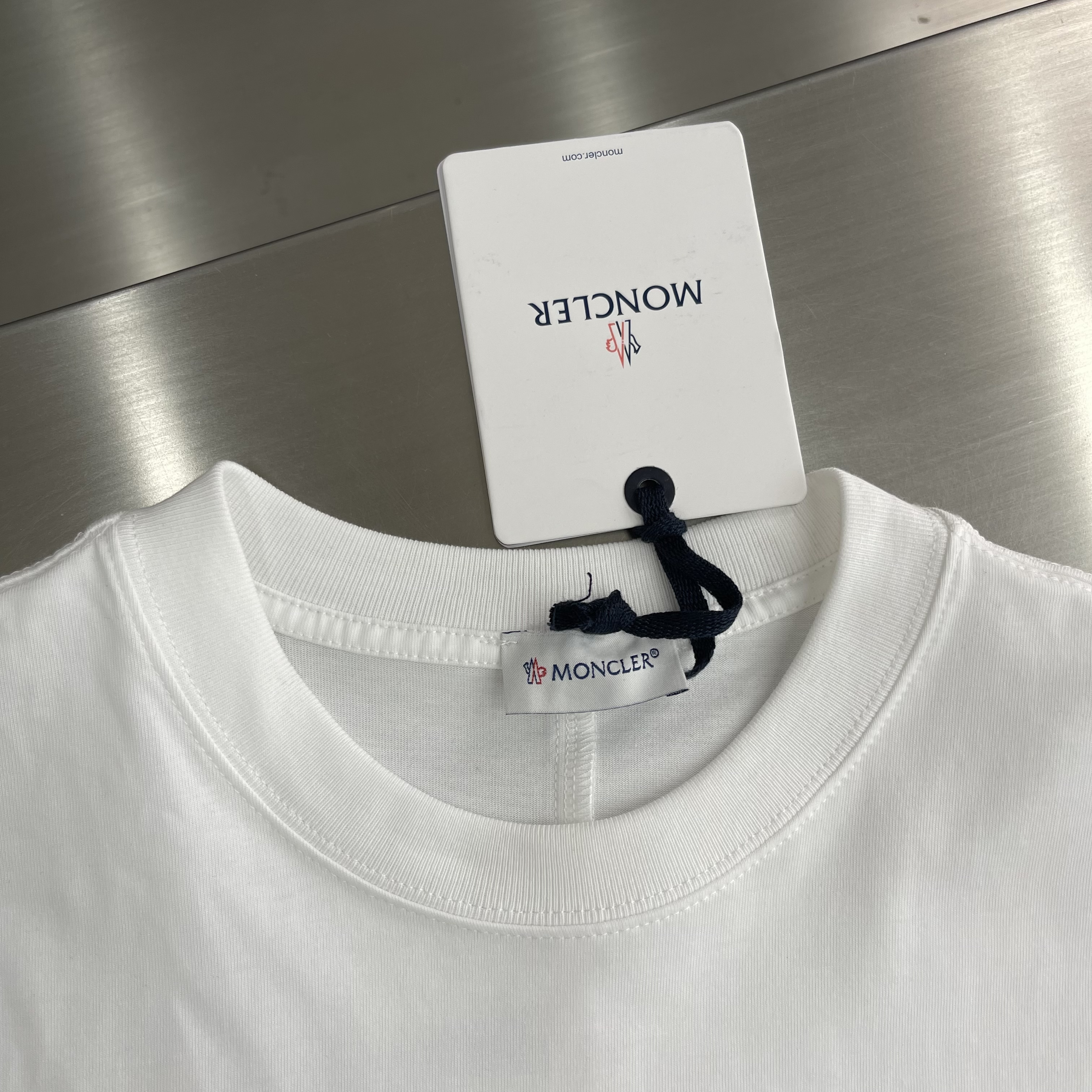 mon SS 2025 Crew Neck Essentia