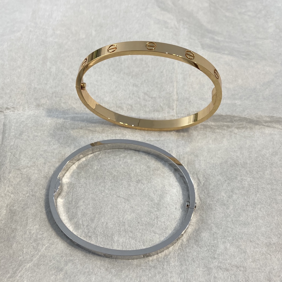 Cartier-Love bracelet