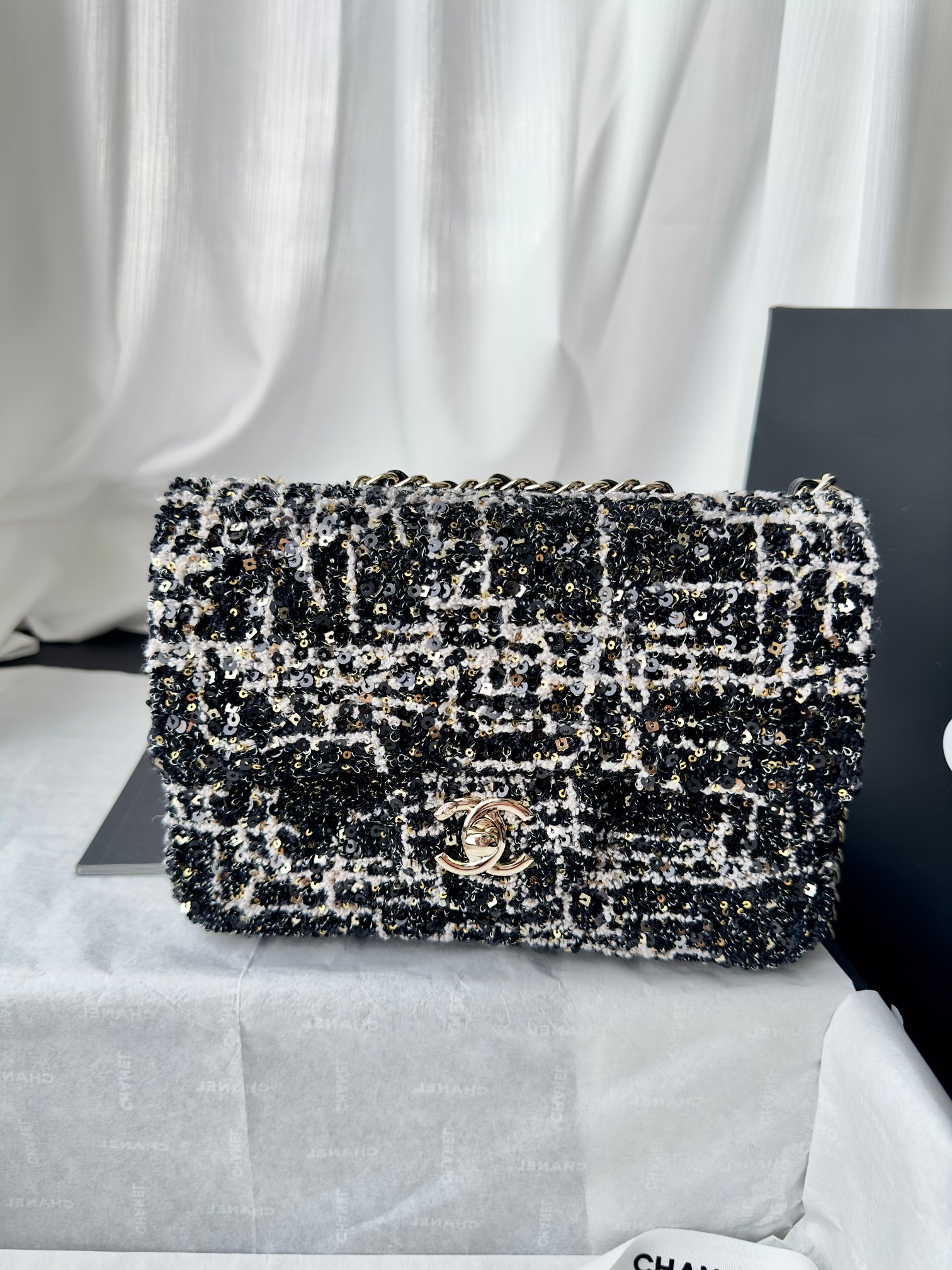 Sequin chain bag-black