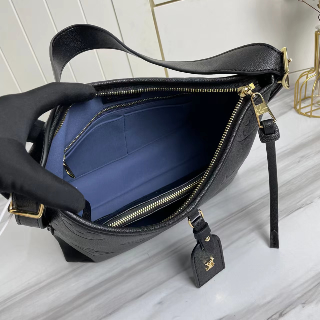 Louis Vuitton M46288 CarryAll PM Black