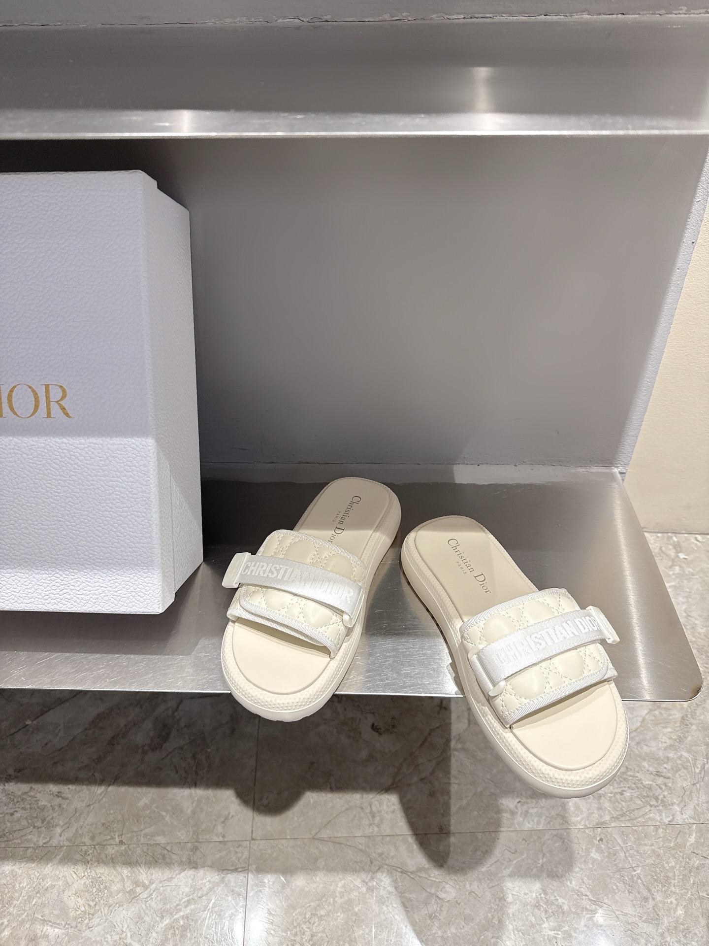 Dior 25SS Spring/Summer Ultra-Light Foam Sole Beach Slides