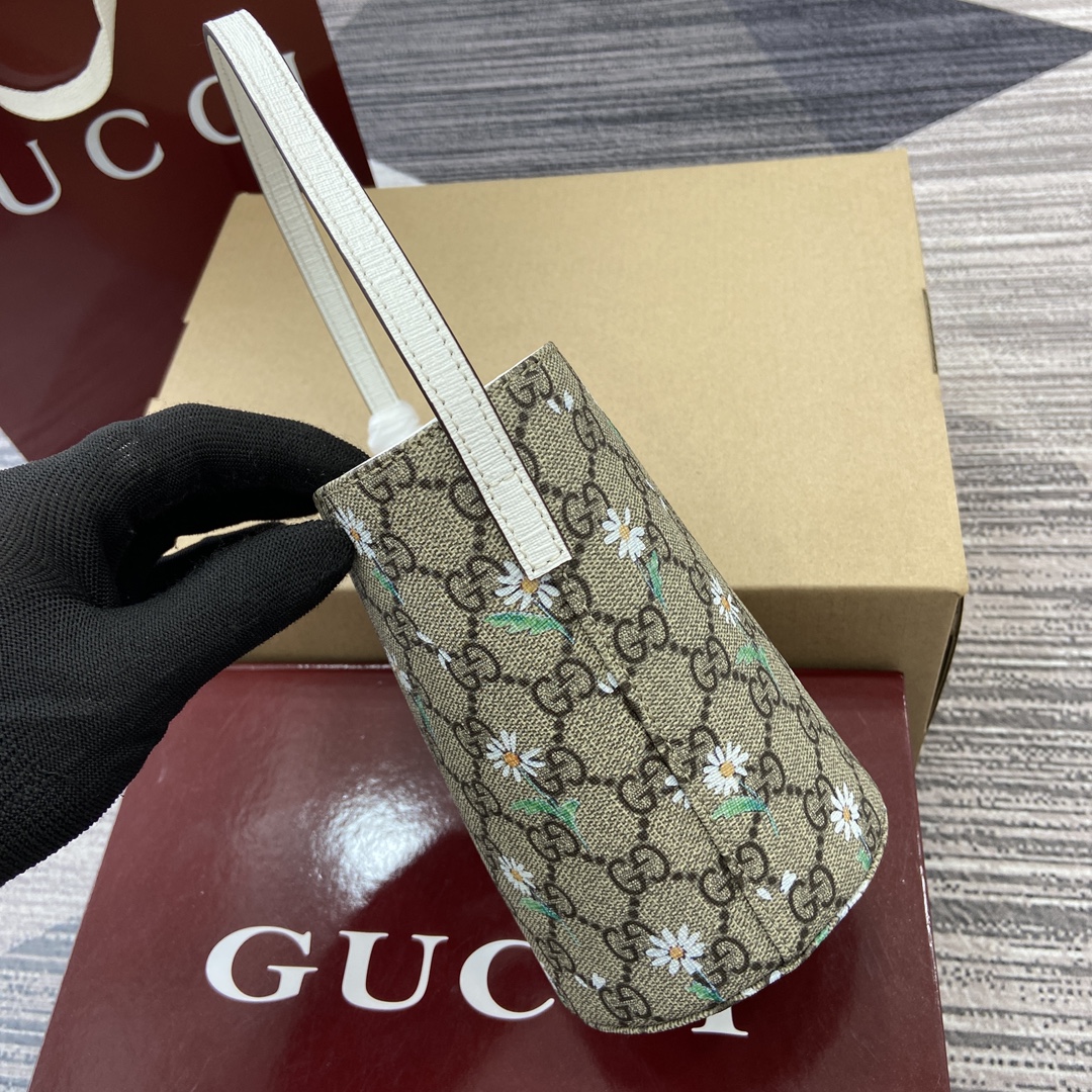 Gucci x Naon Jeong Kids' Bucket Bag